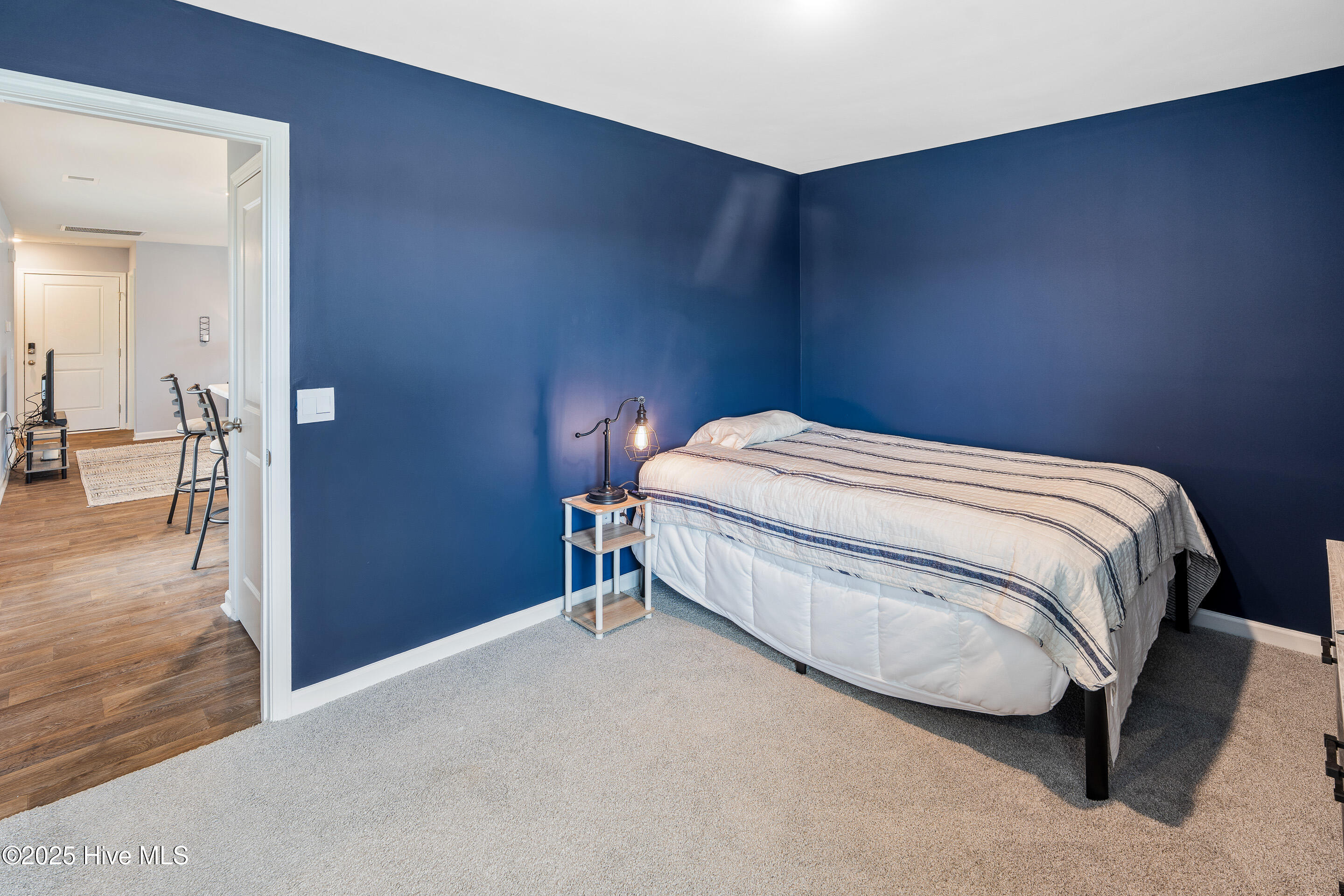 100524246 | Photo 25