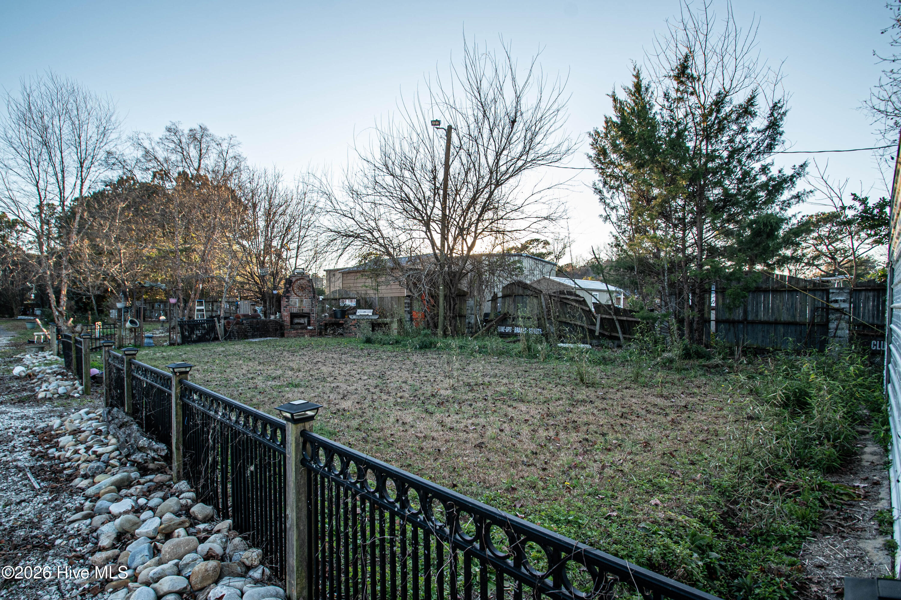 100554642 | Photo 38