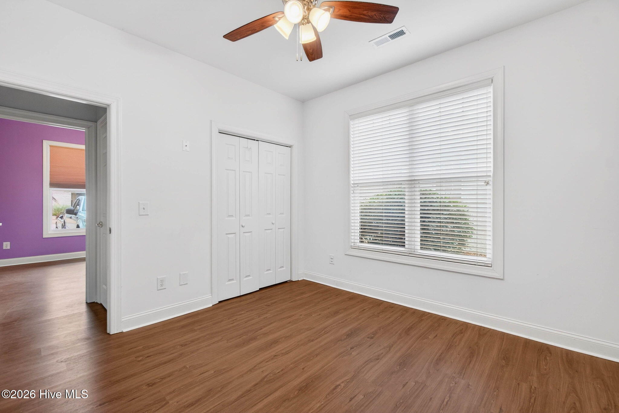 100556001 | Photo 18