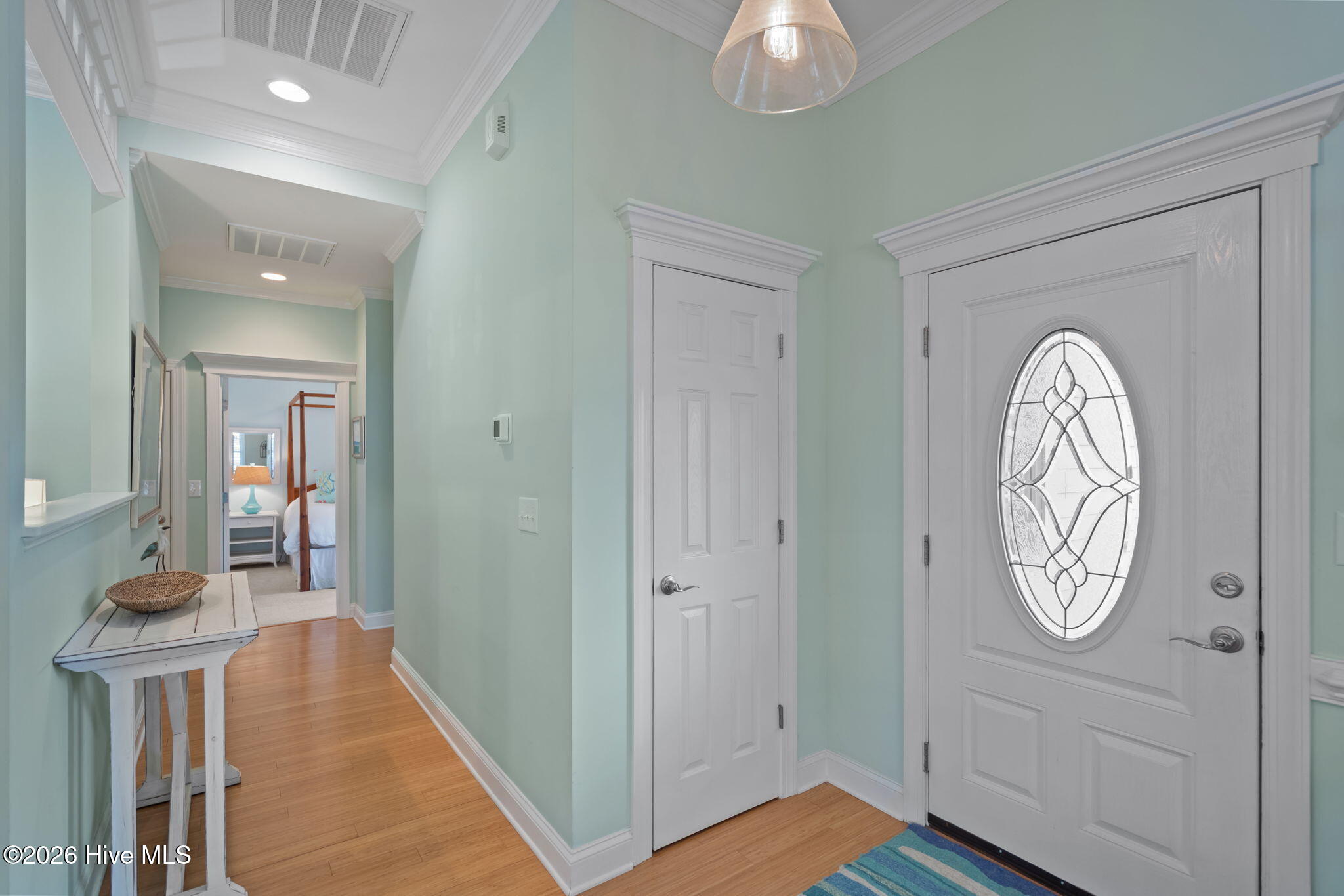 100560775 | Photo 23