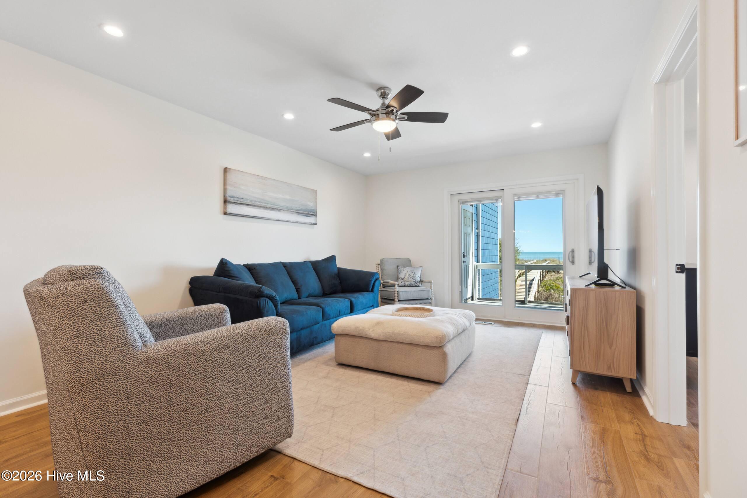 Listing Photo 5 - Condo for sale in building located at 608 N Carolina Bch Ave, Carolina Beach, NC 28428 - Unit #Unit 1b
