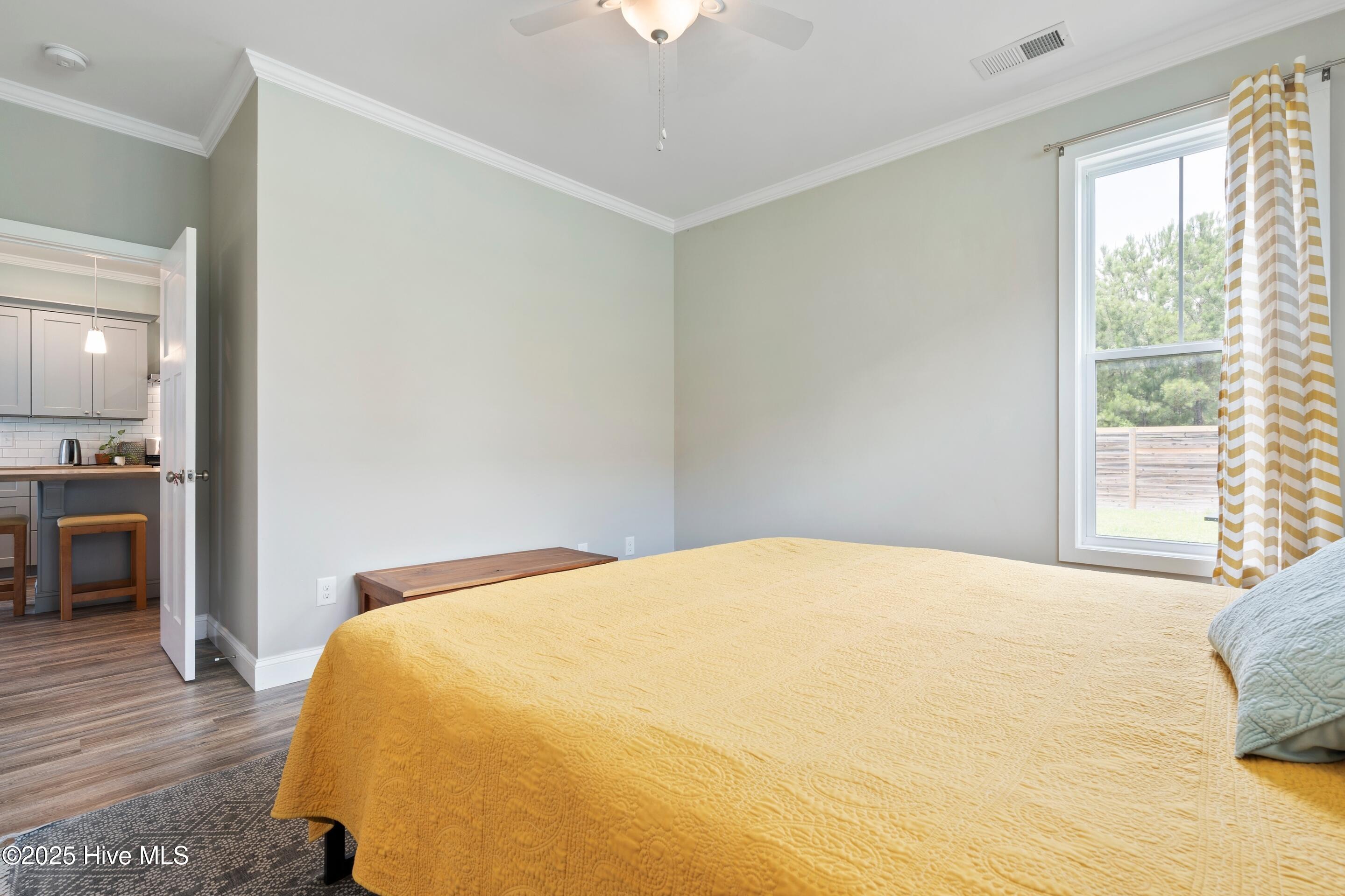 100567642 | Photo 19