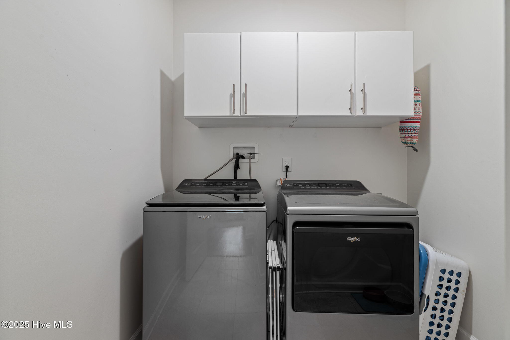 100541637 | Photo 35