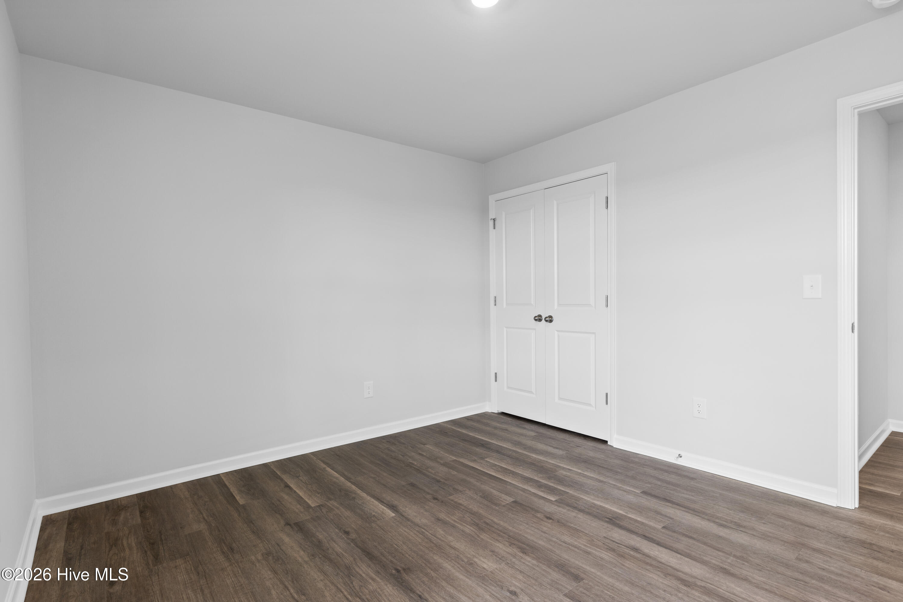 100538143 | Photo 27