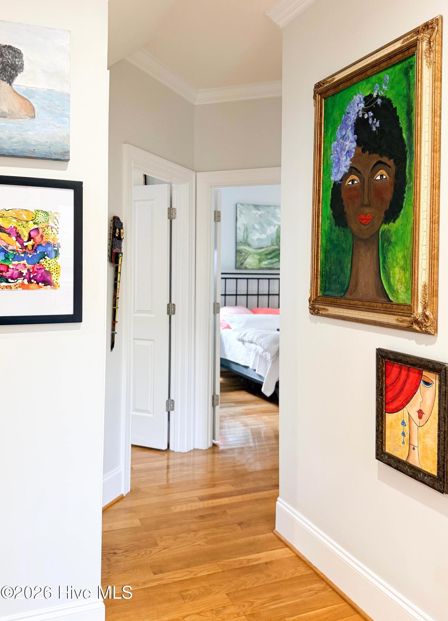 100559415 | Photo 45