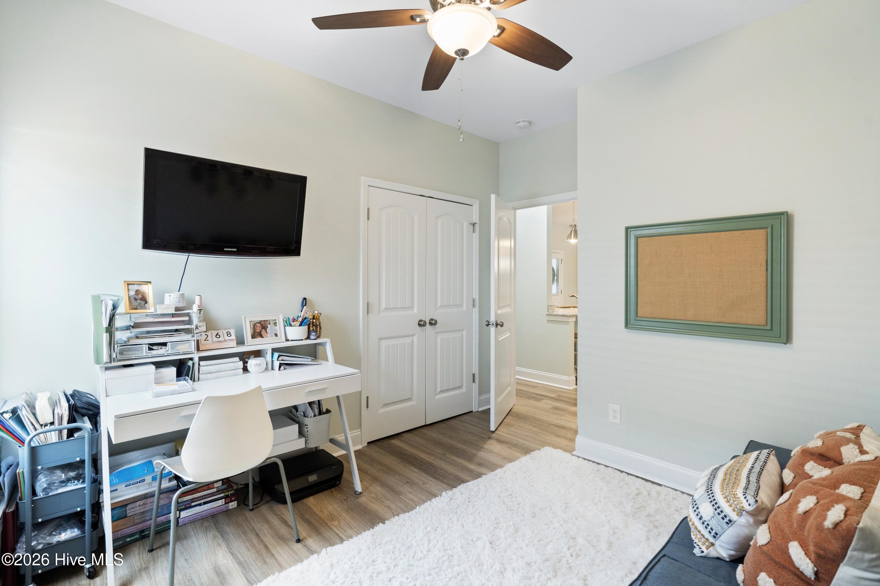 100547558 | Photo 25