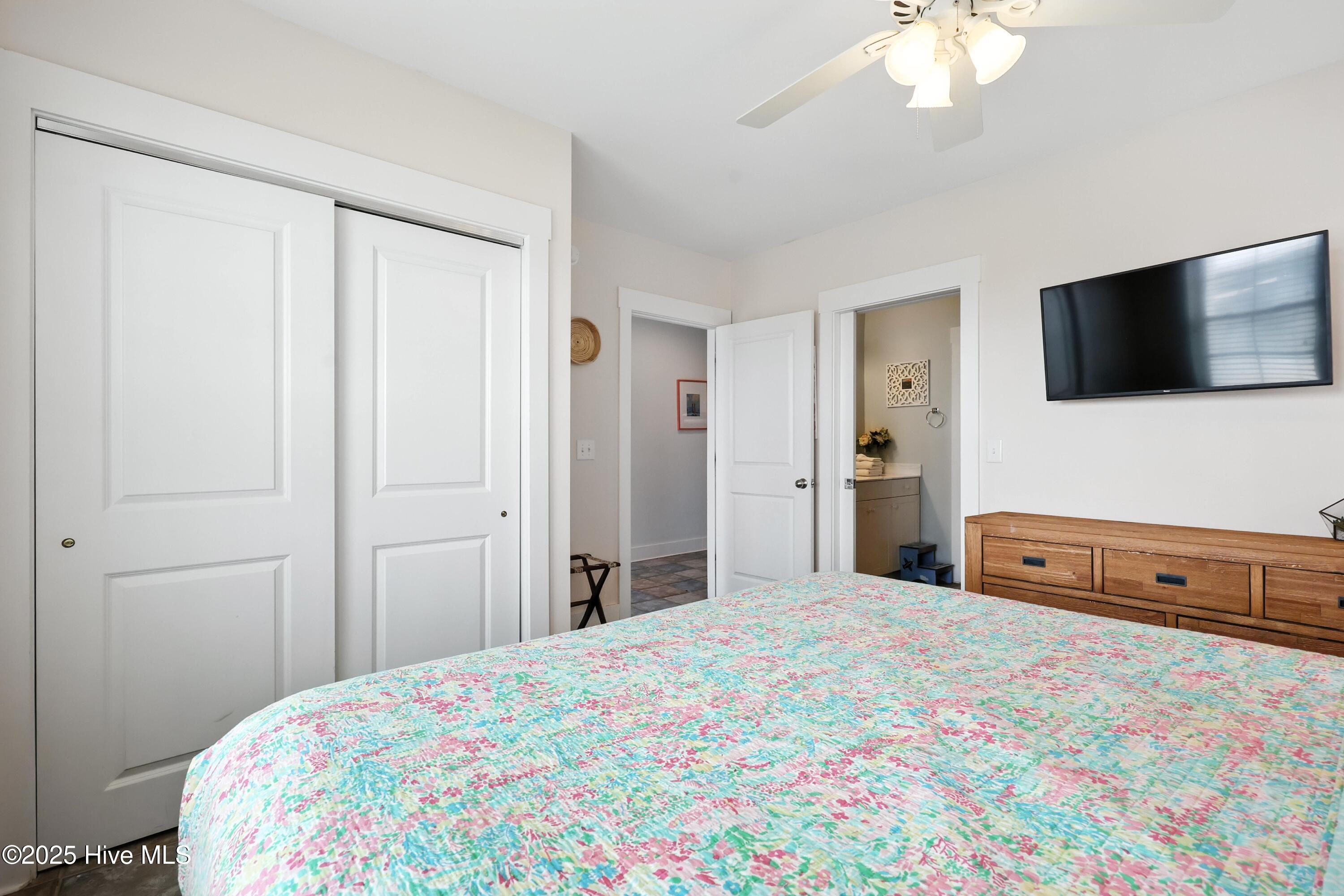 100525482 | Photo 45