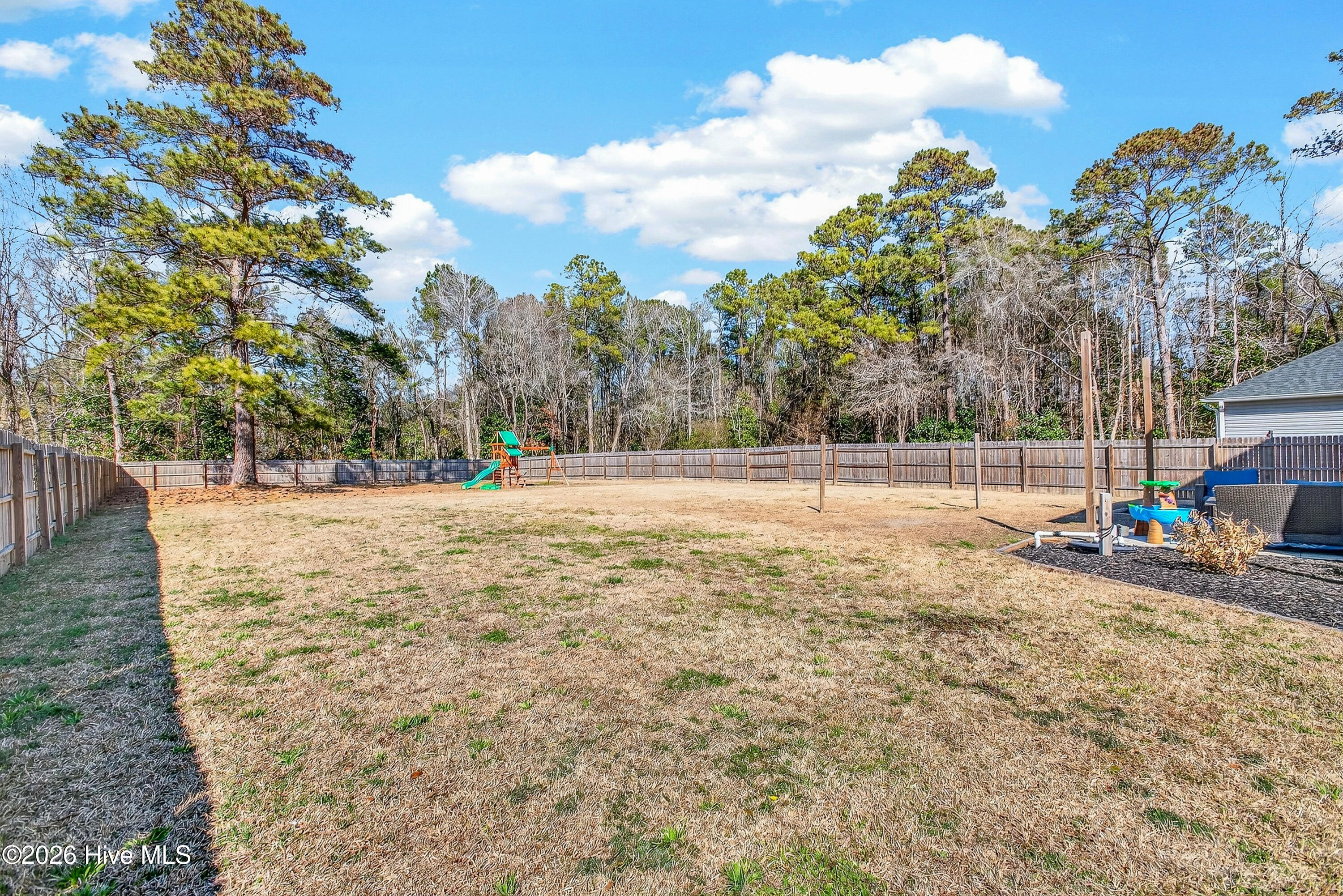 100558080 | Photo 37