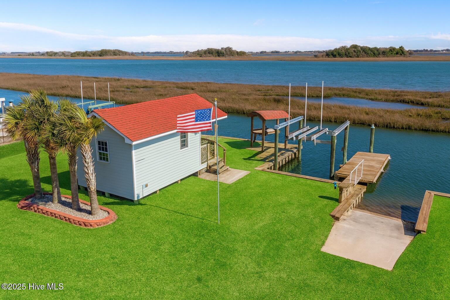 Homes for sale in Hampstead, NC | 1044 Mallard Bay Rd, Hampstead, NC 28443 | MLS# 100497602