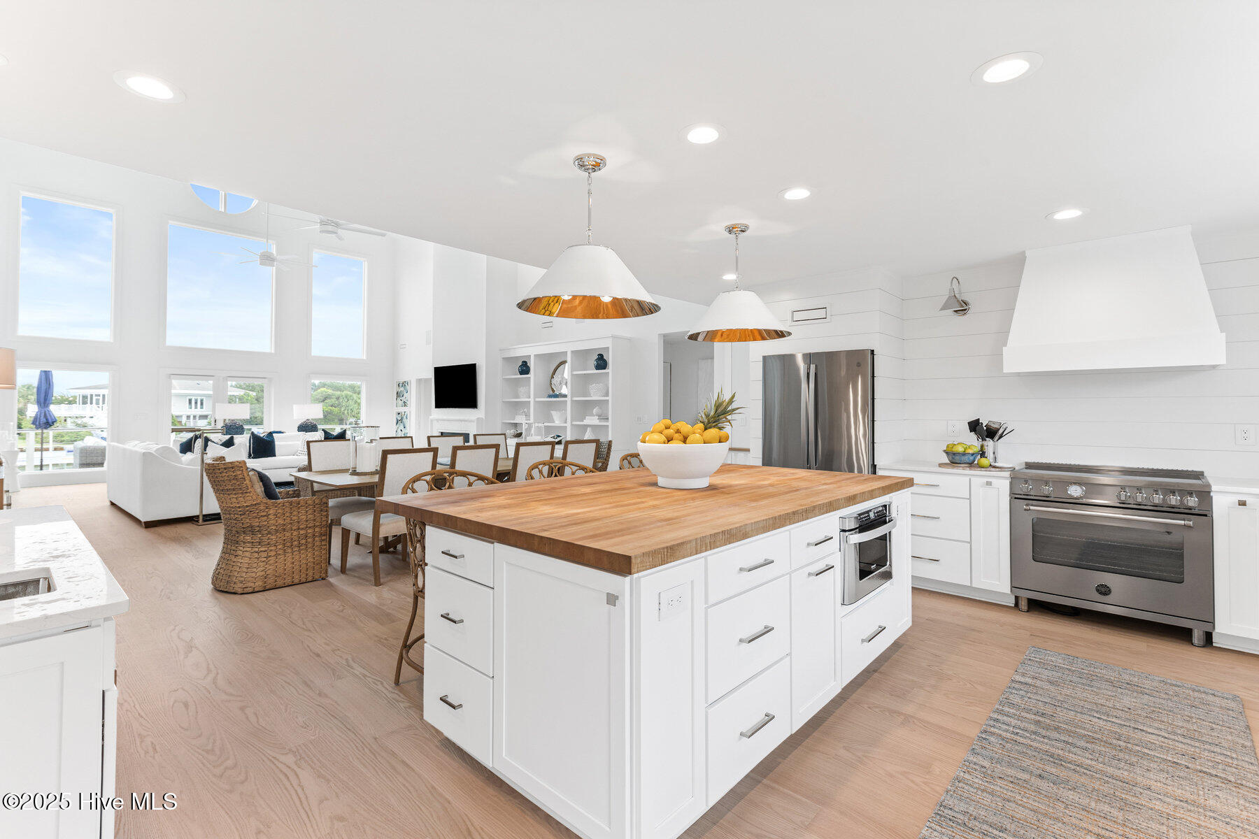 100530519 | Photo 18