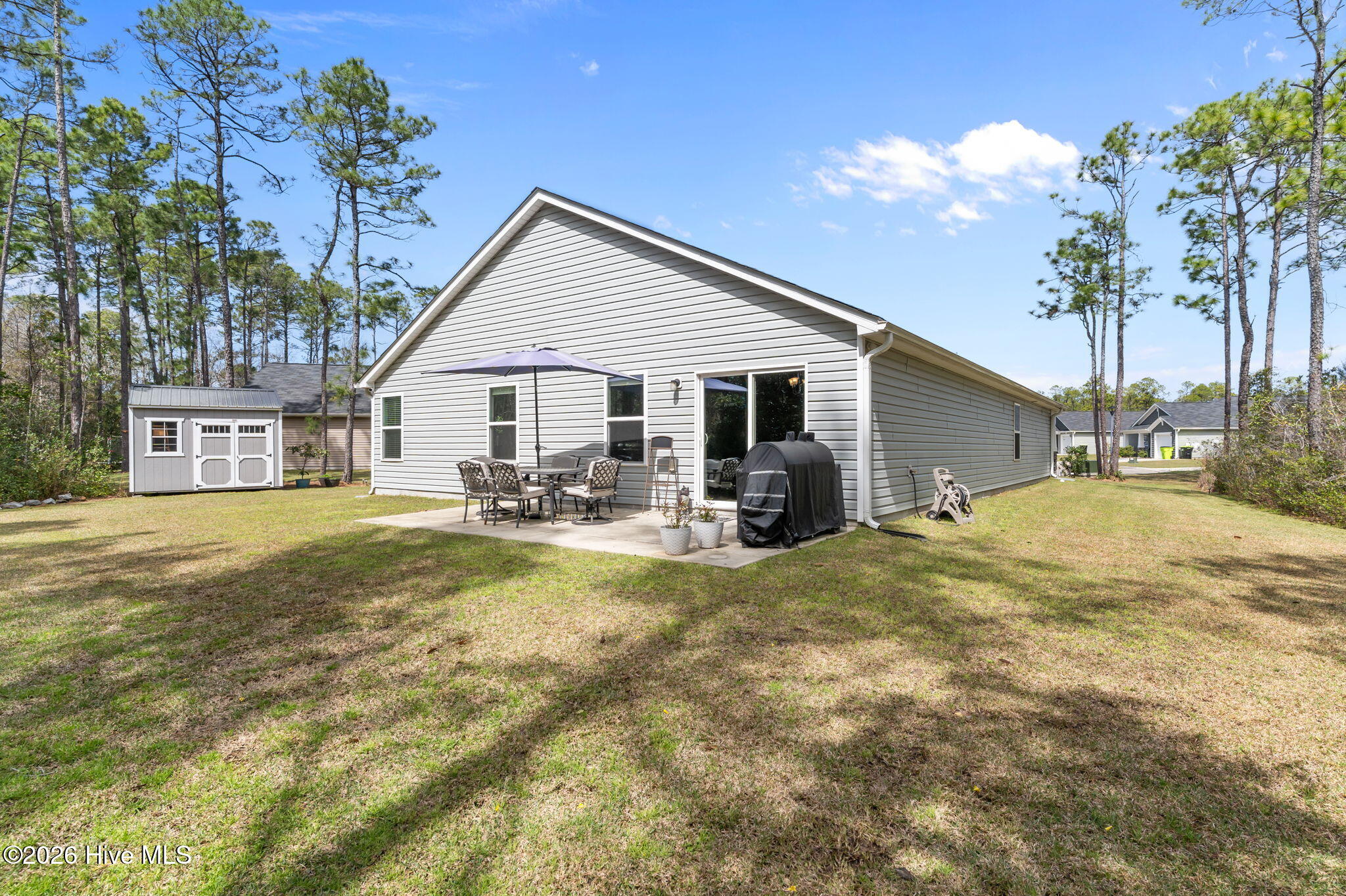 100561212 | Photo 38