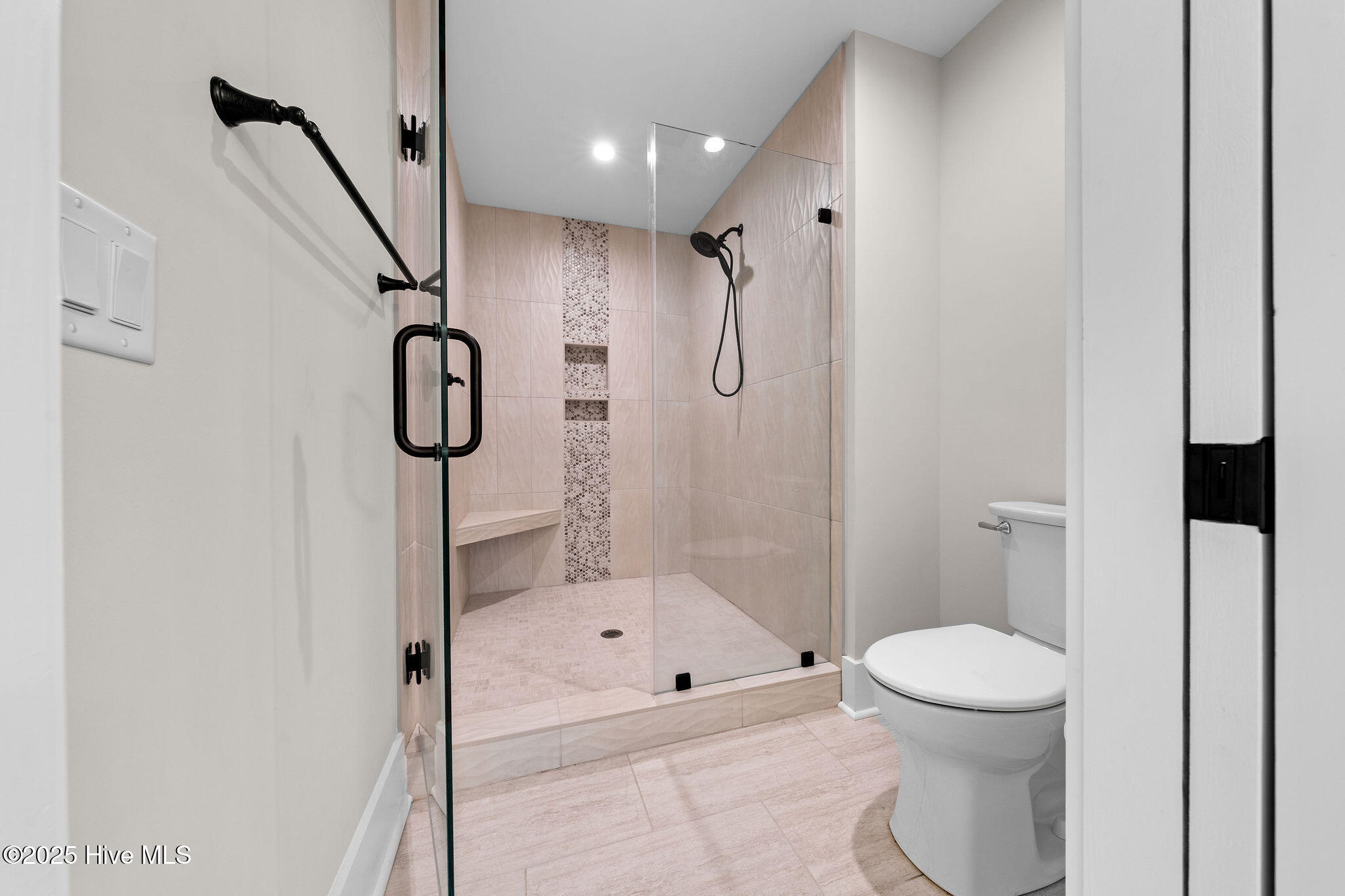 100521621 | Photo 59