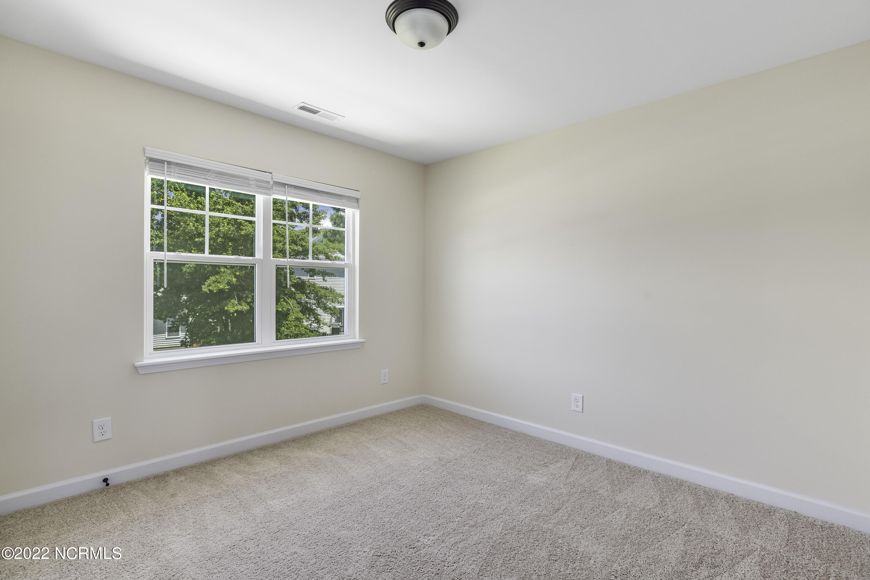 100550224 | Photo 19