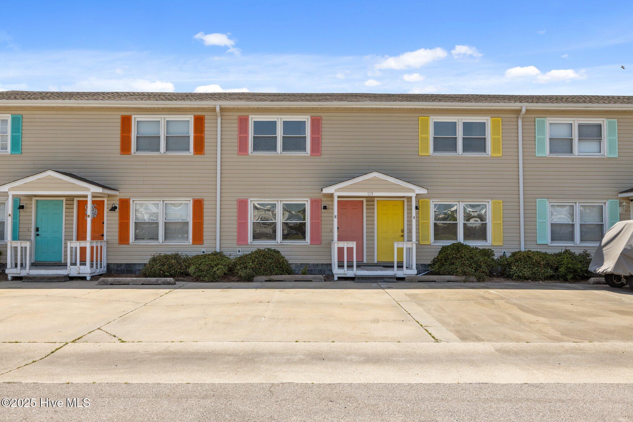 Homes for sale in Atlantic Beach, NC | 119 Center Dr #C (3), Atlantic Beach, NC 28512 | MLS# 100516190