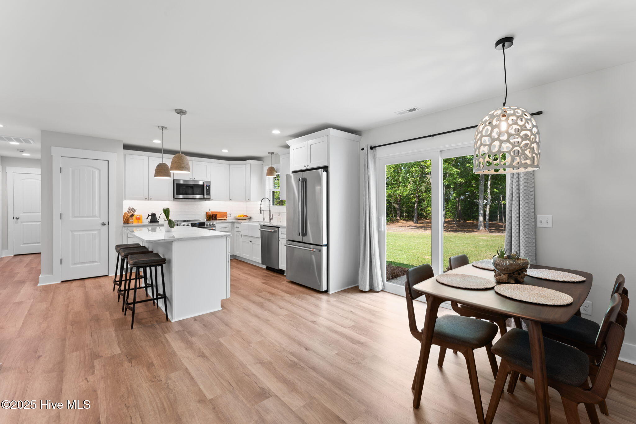 100509282 | Photo 17