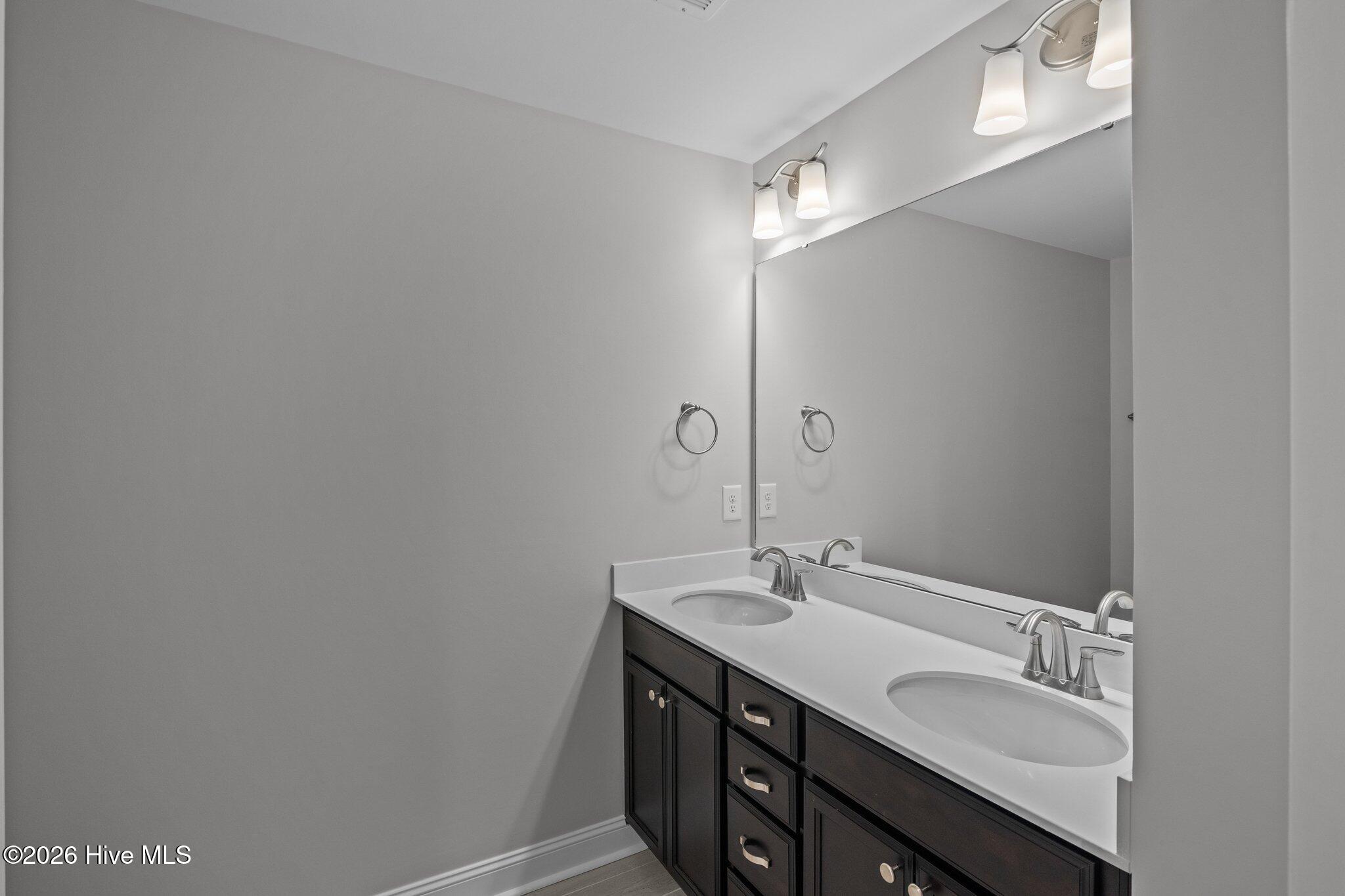 13-web-or-mls-BLS_0033