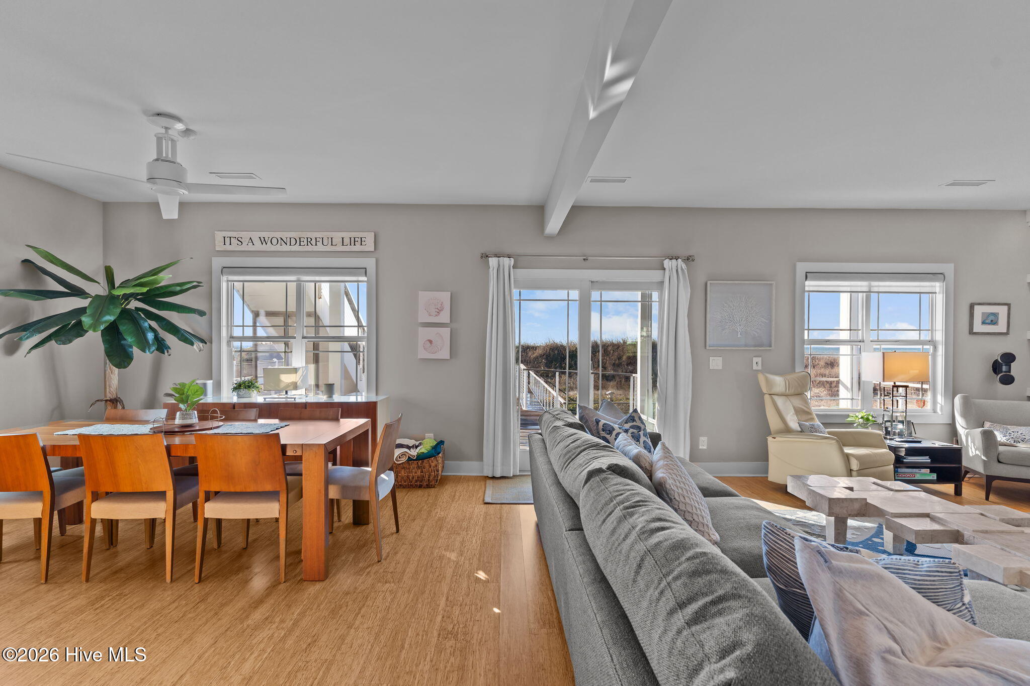 100552258 | Photo 13