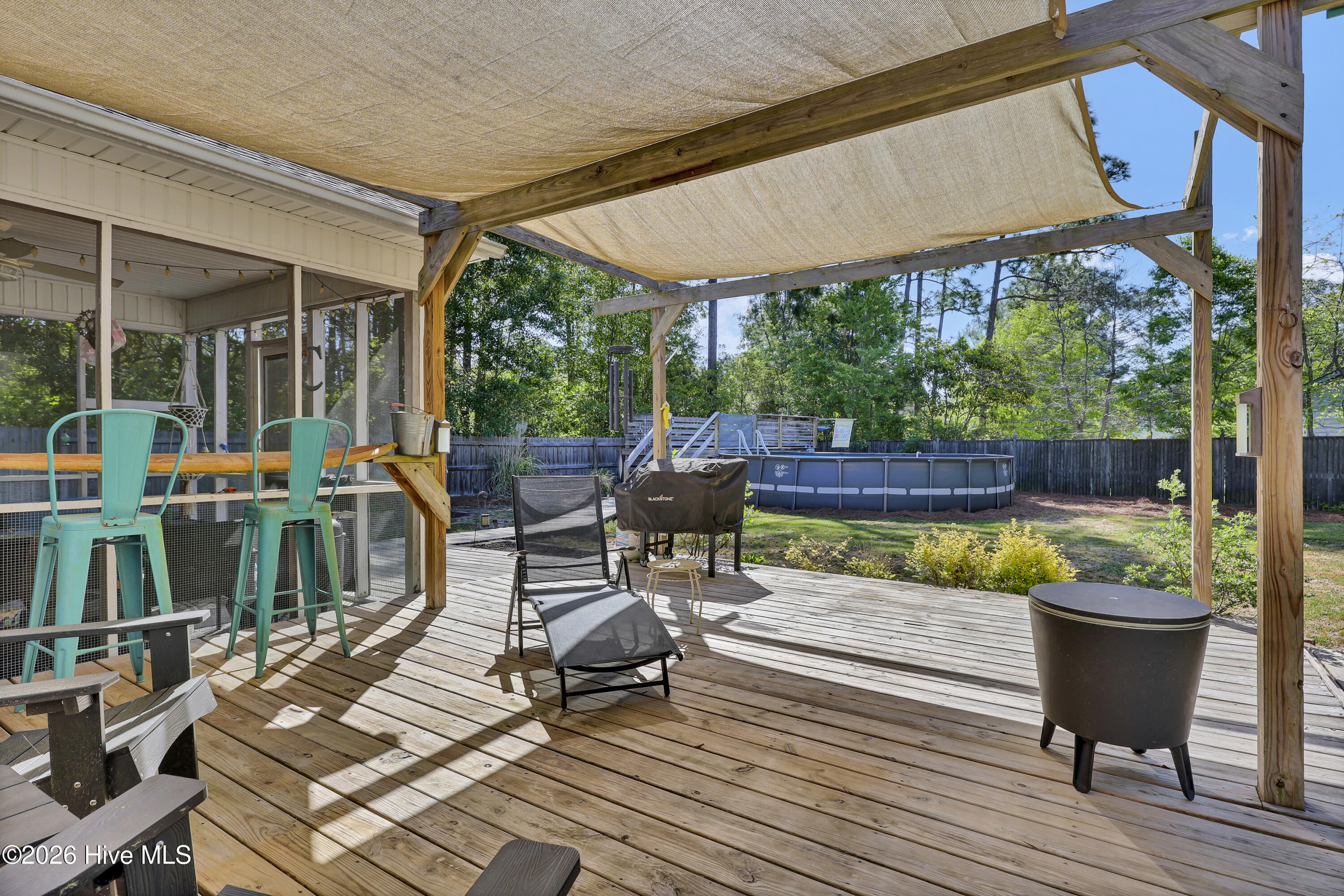 100569381 | Photo 24