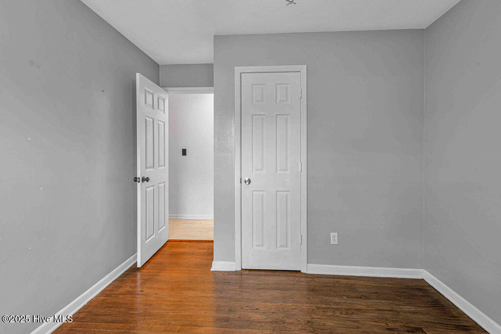 100546820 | Photo 21