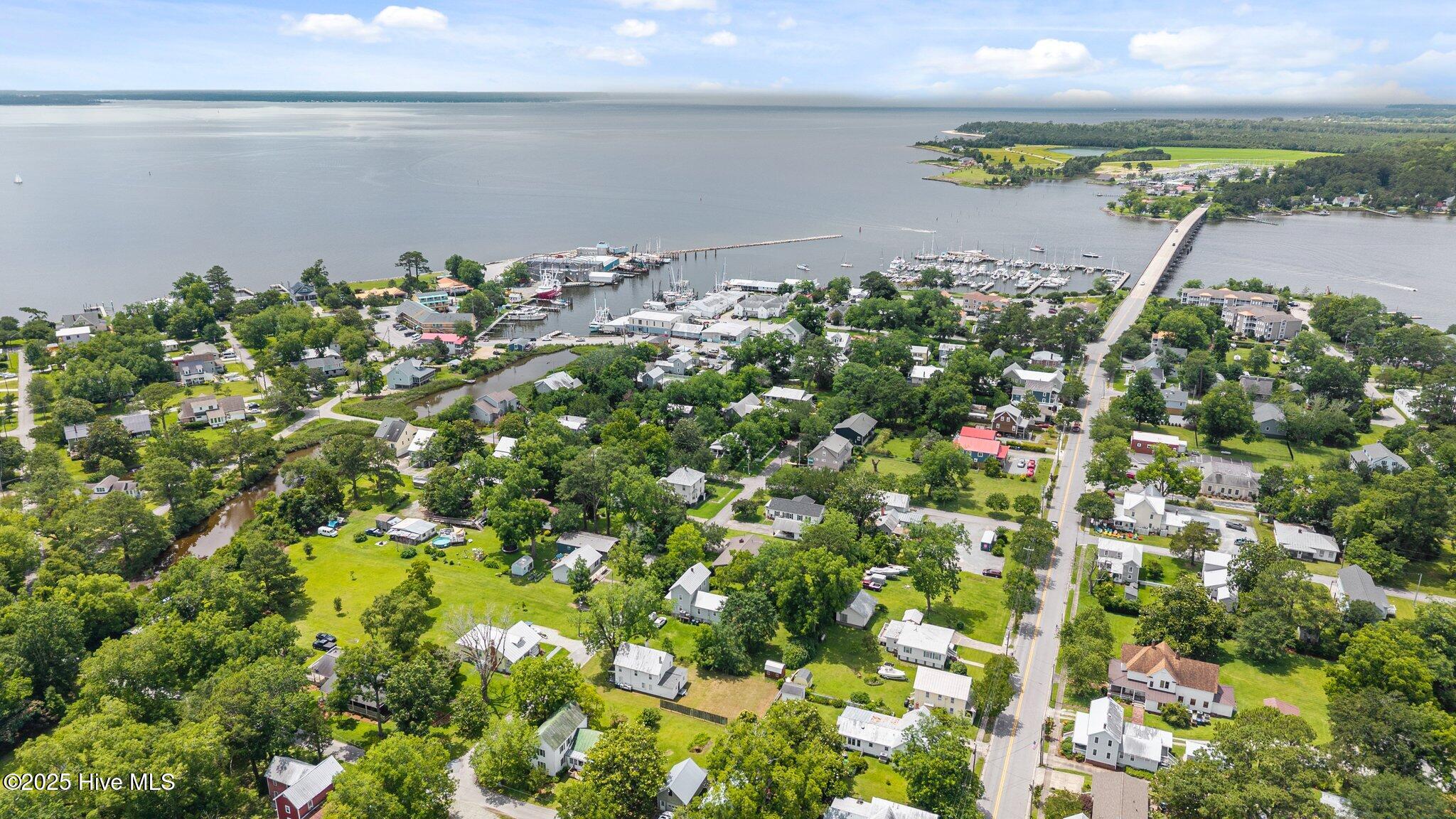 509 Academy Street, Oriental, NC, 28571