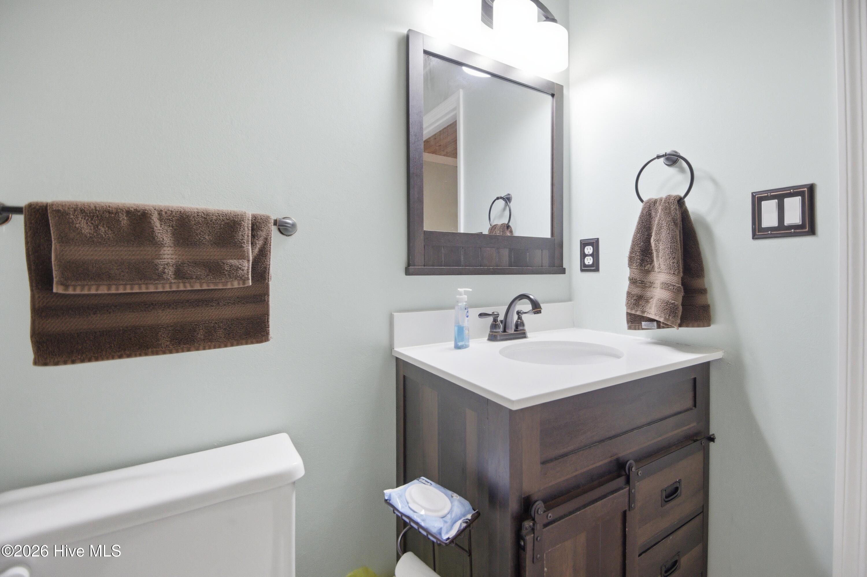 100565180 | Photo 28