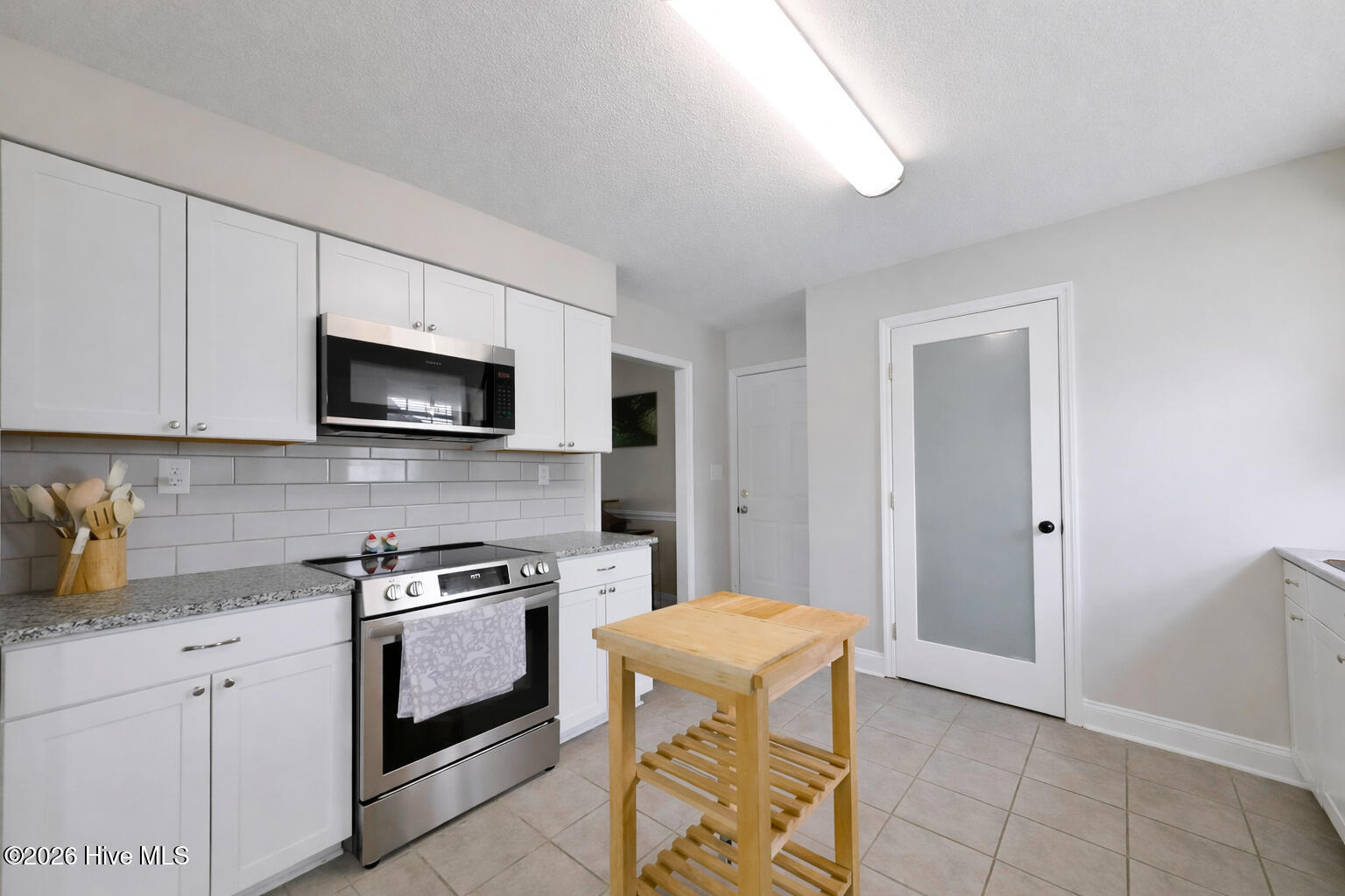 100562387 | Photo 20