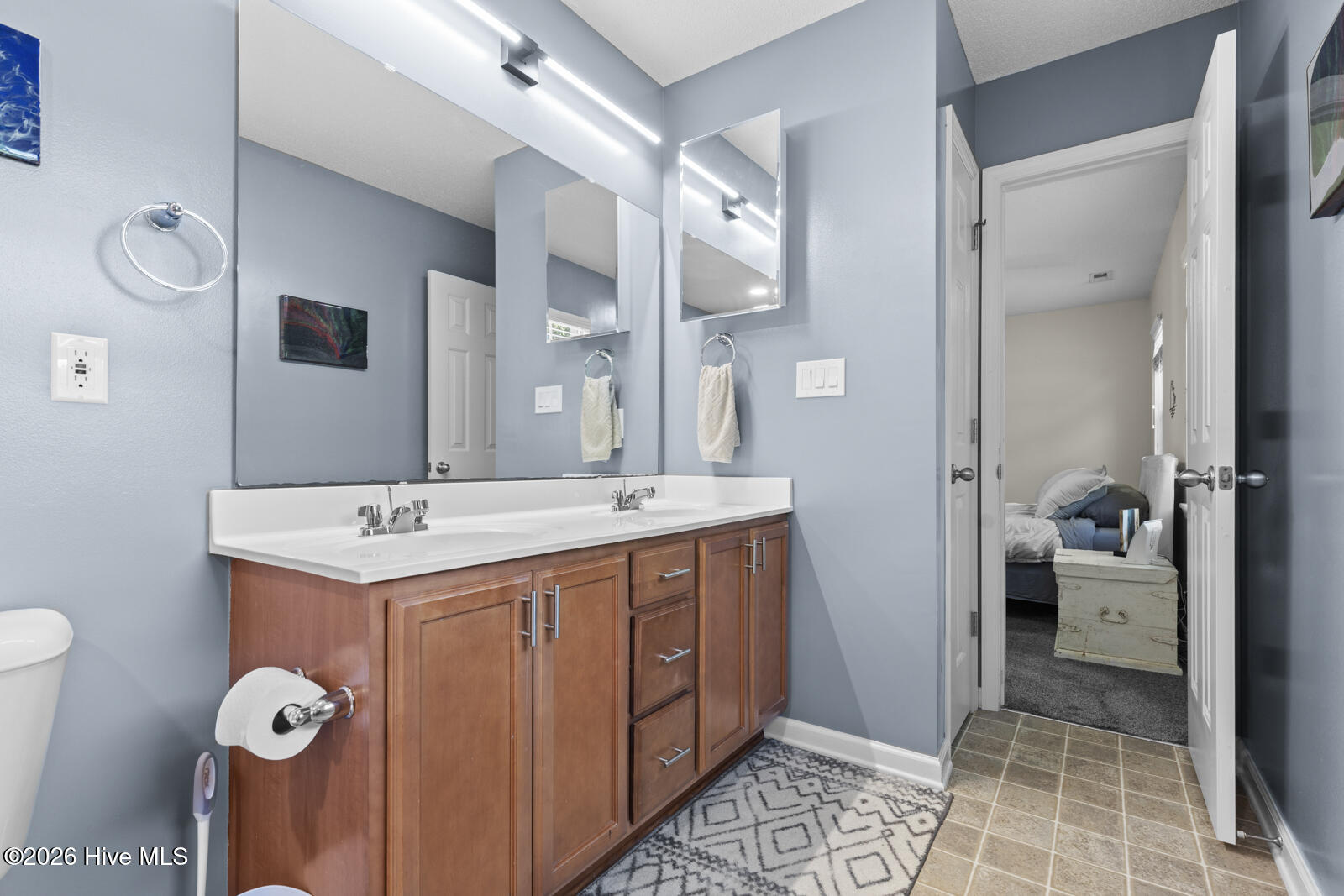 100568558 | Photo 20