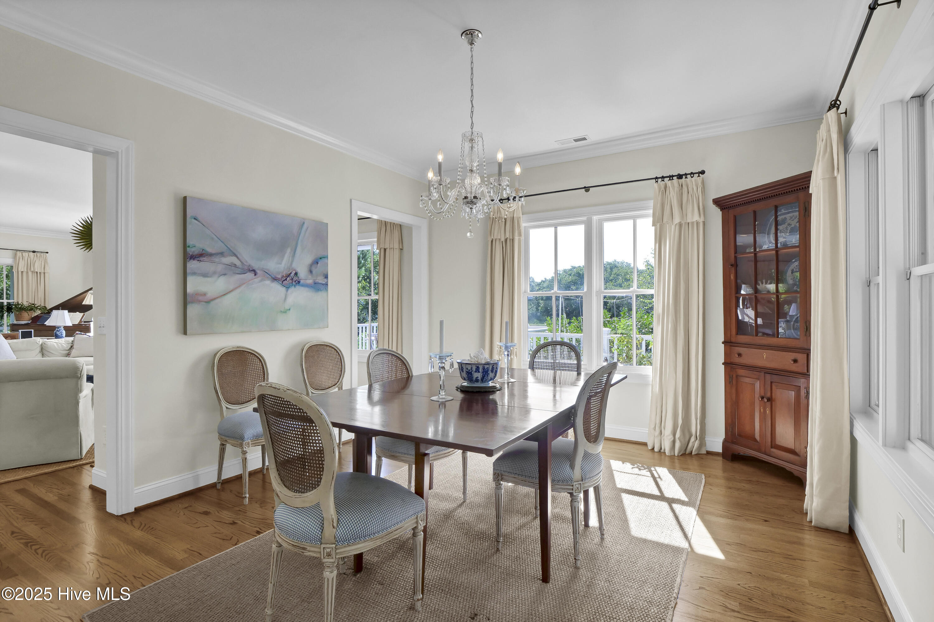 100528059 | Photo 13