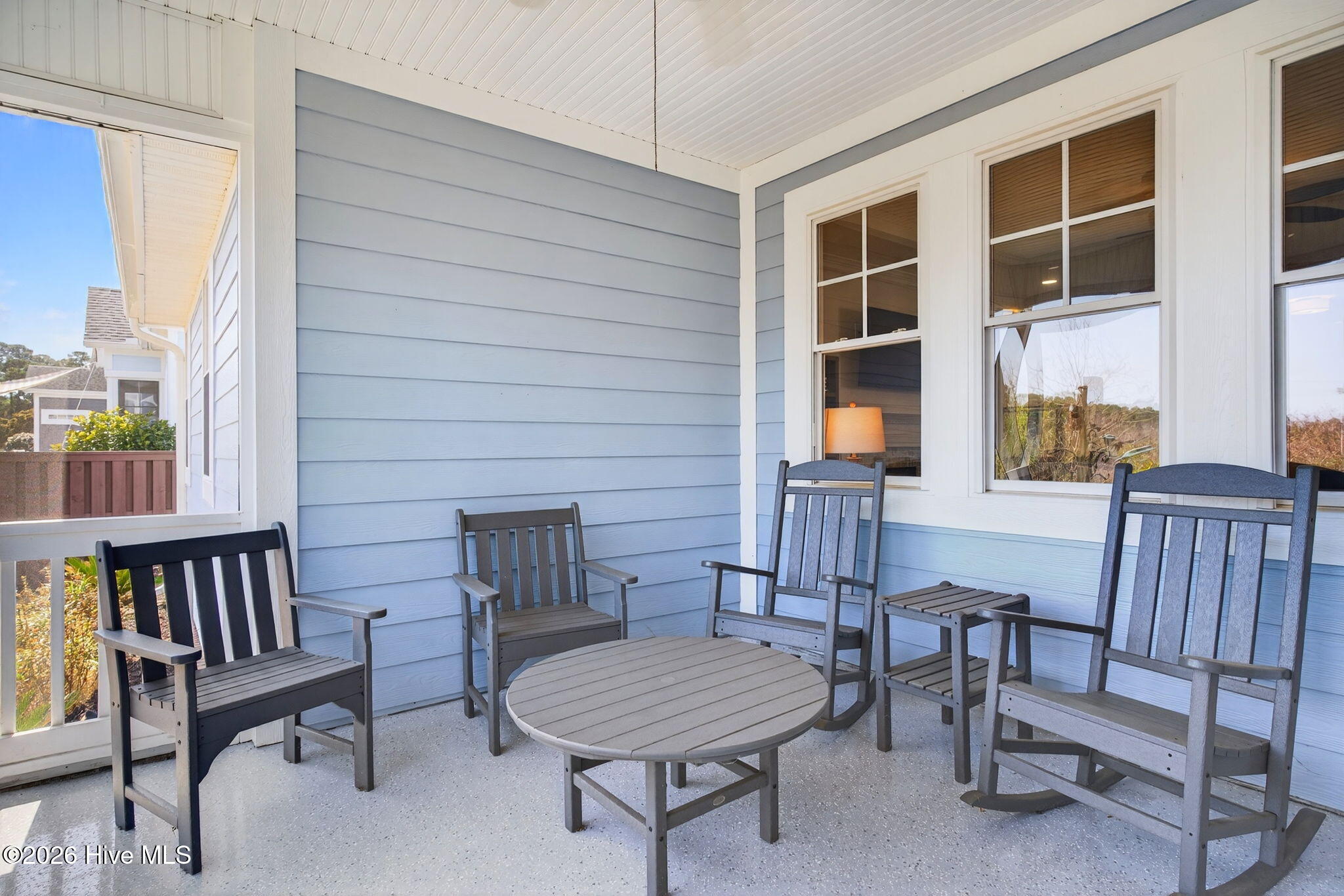 100558158 | Photo 25