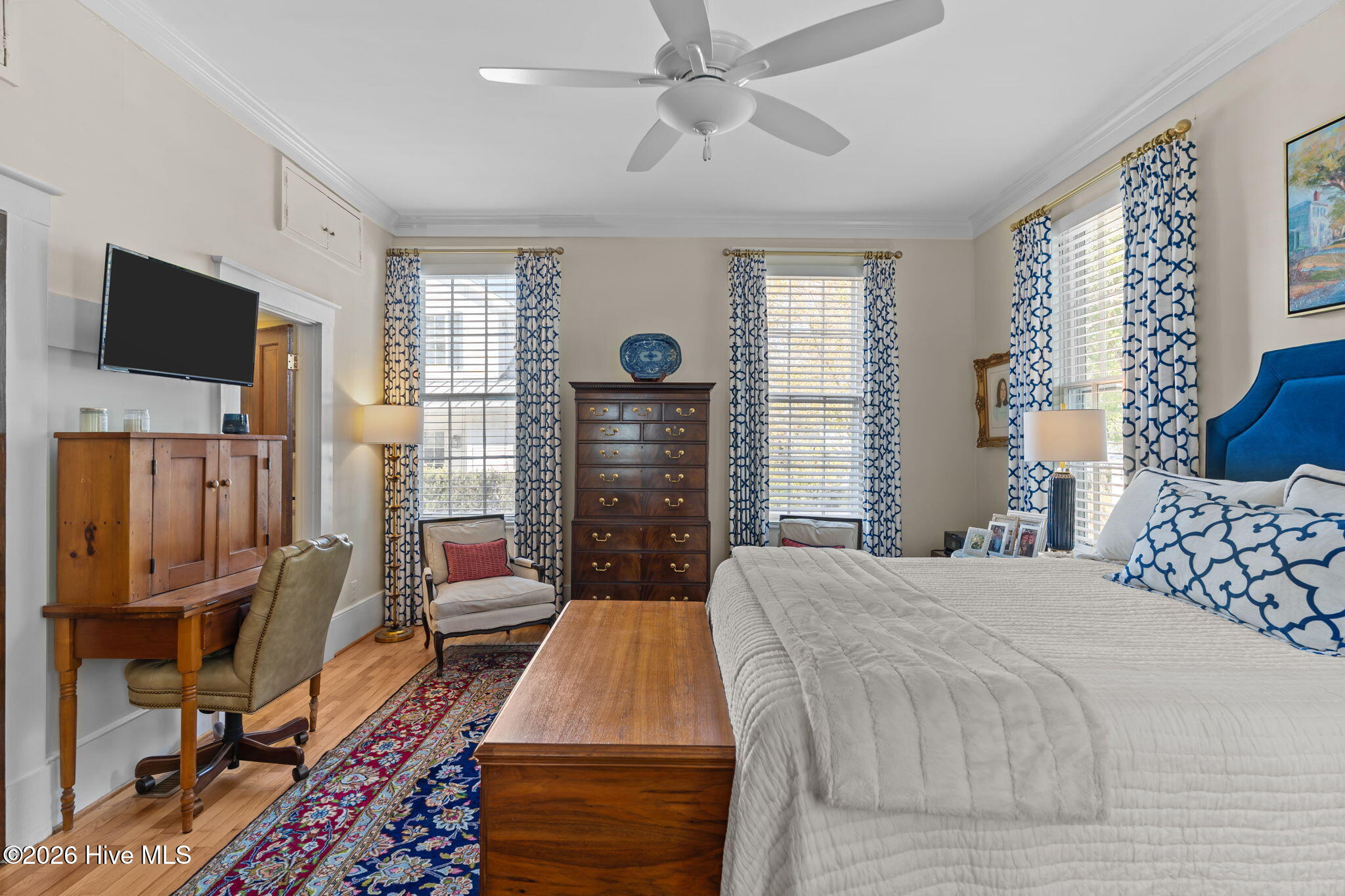 100562122 | Photo 32