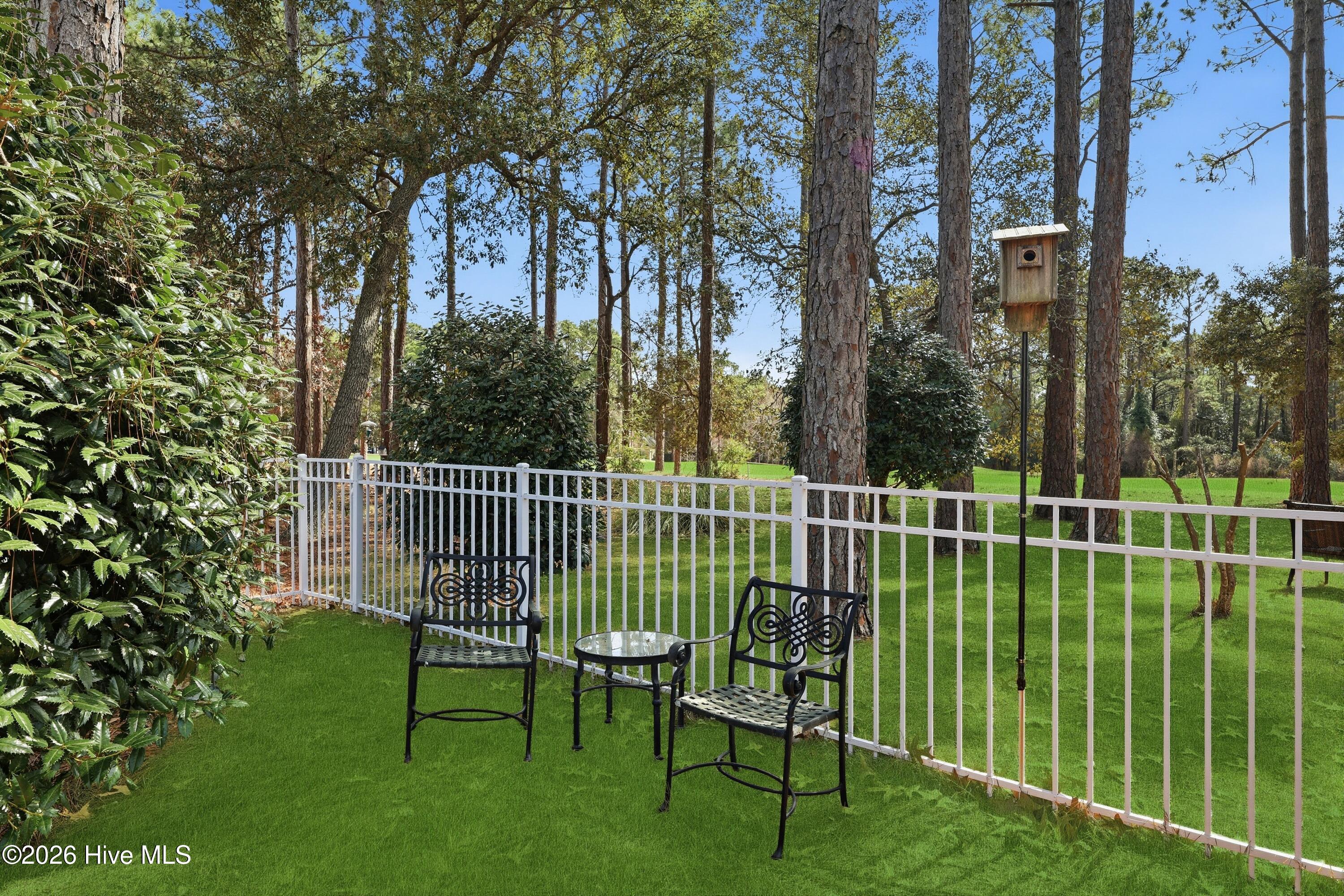 100558451 | Photo 61