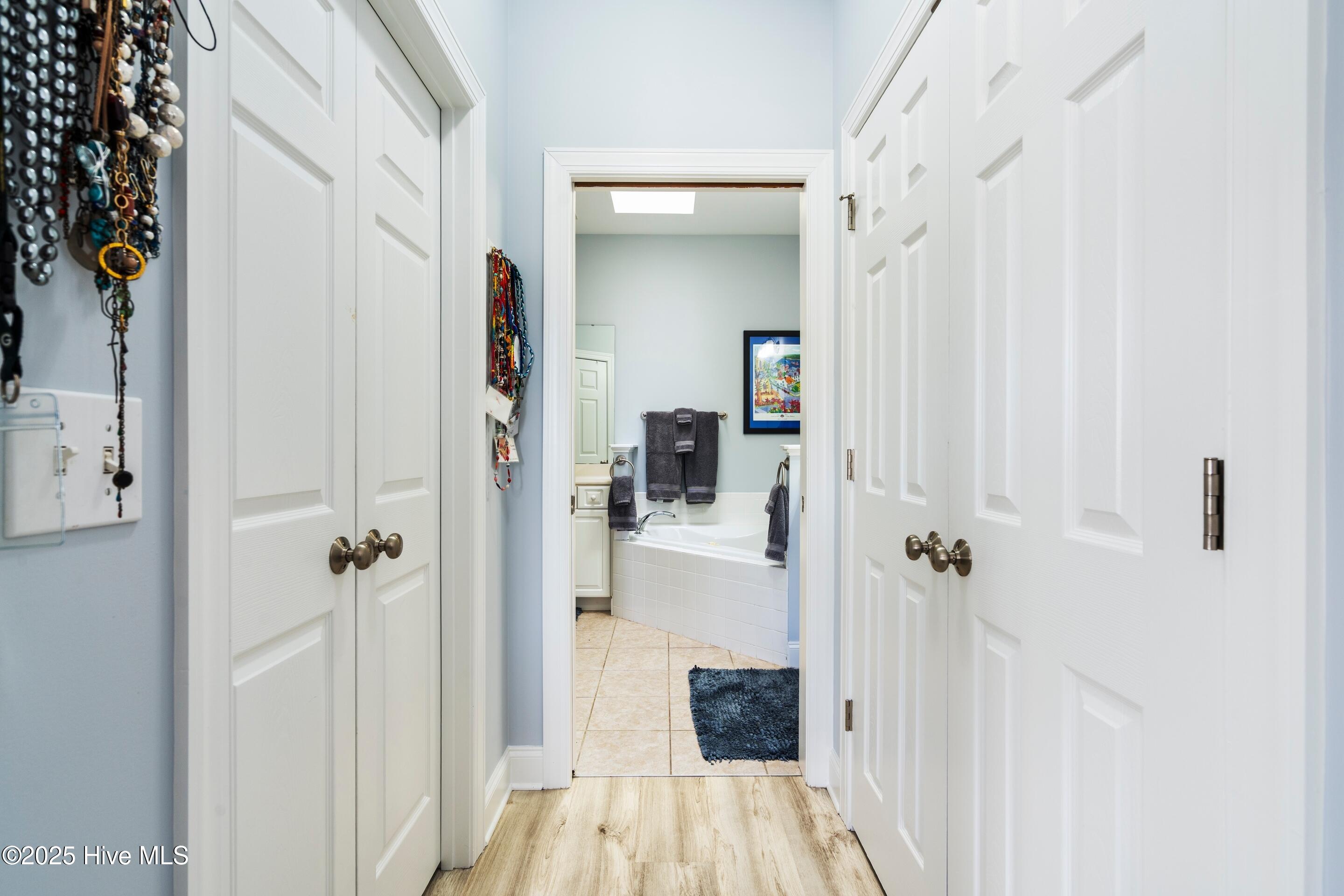 100541104 | Photo 54