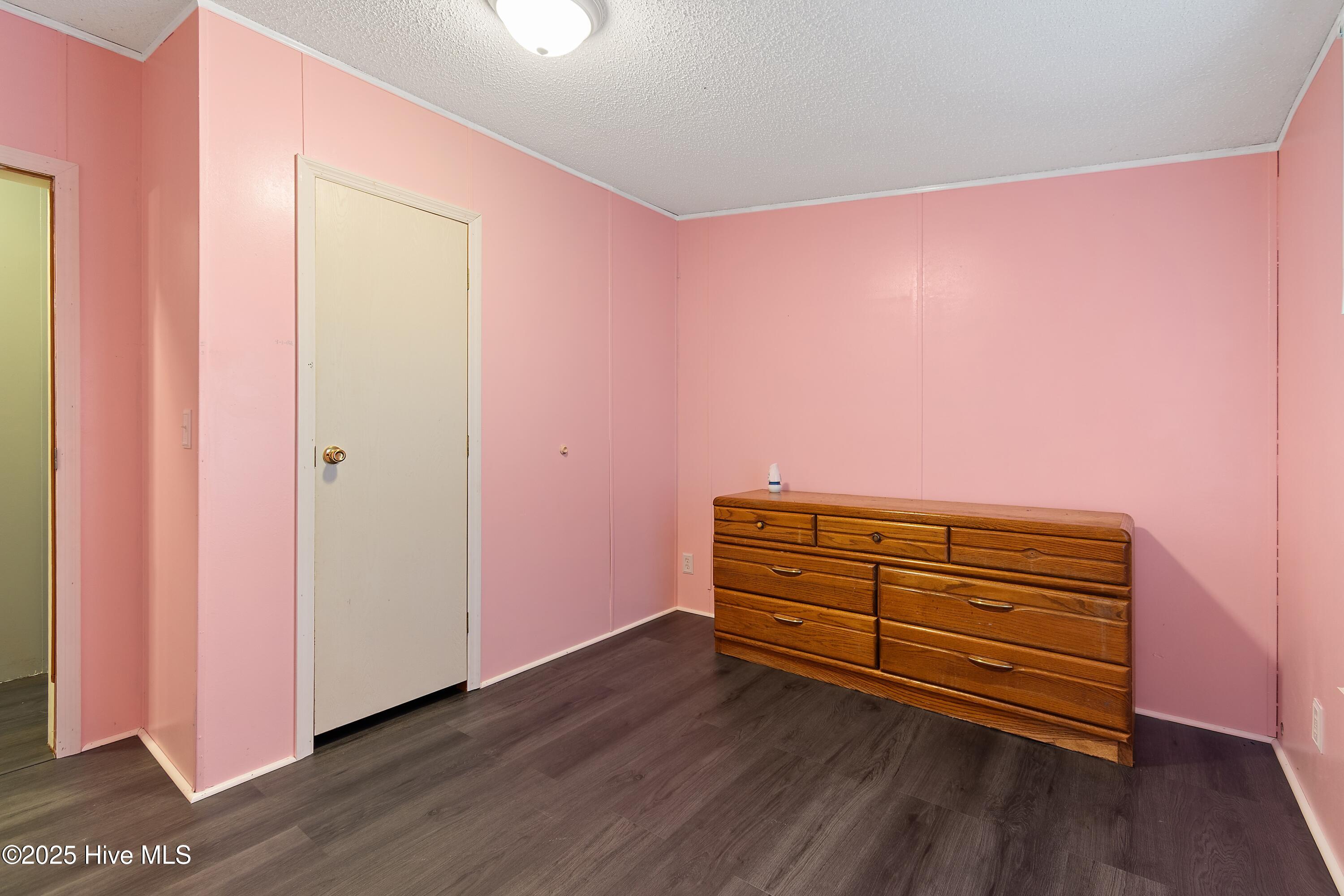 100532696 | Photo 14