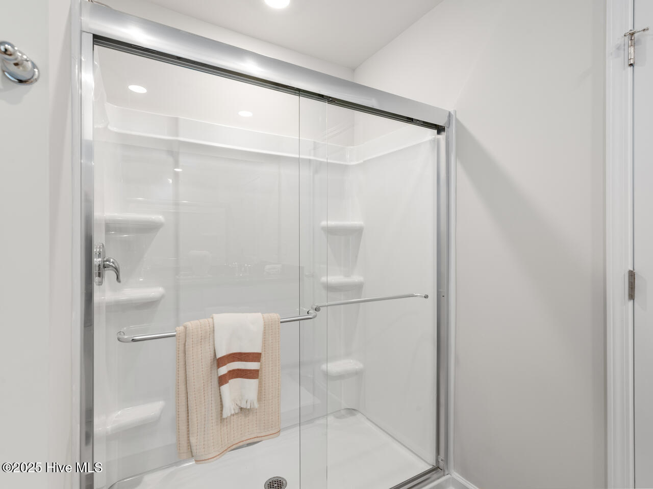 100556839 | Photo 34