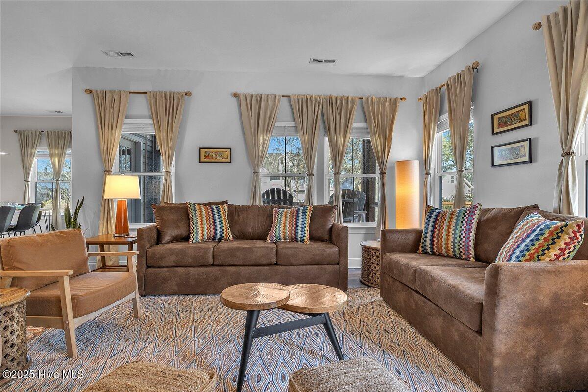 100532414 | Photo 16