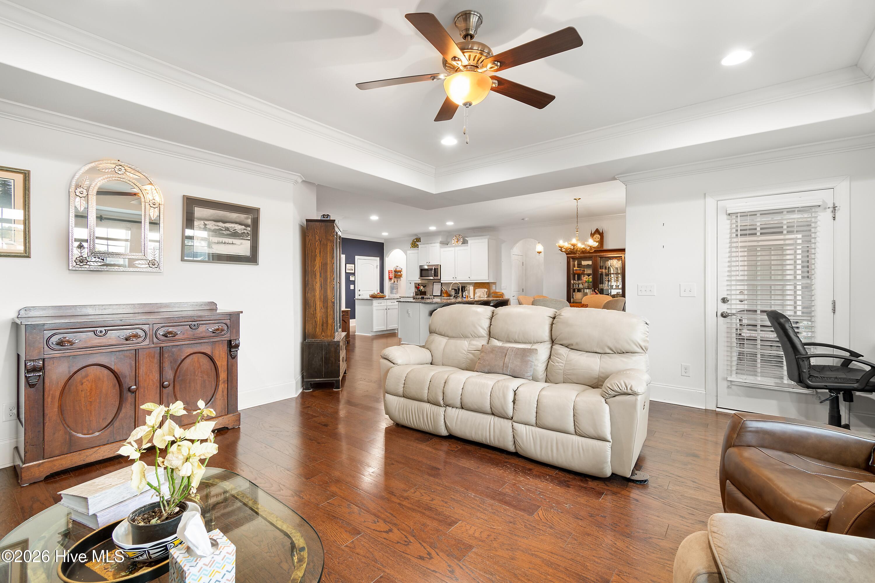 100548400 | Photo 15