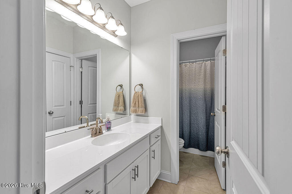 100549970 | Photo 38