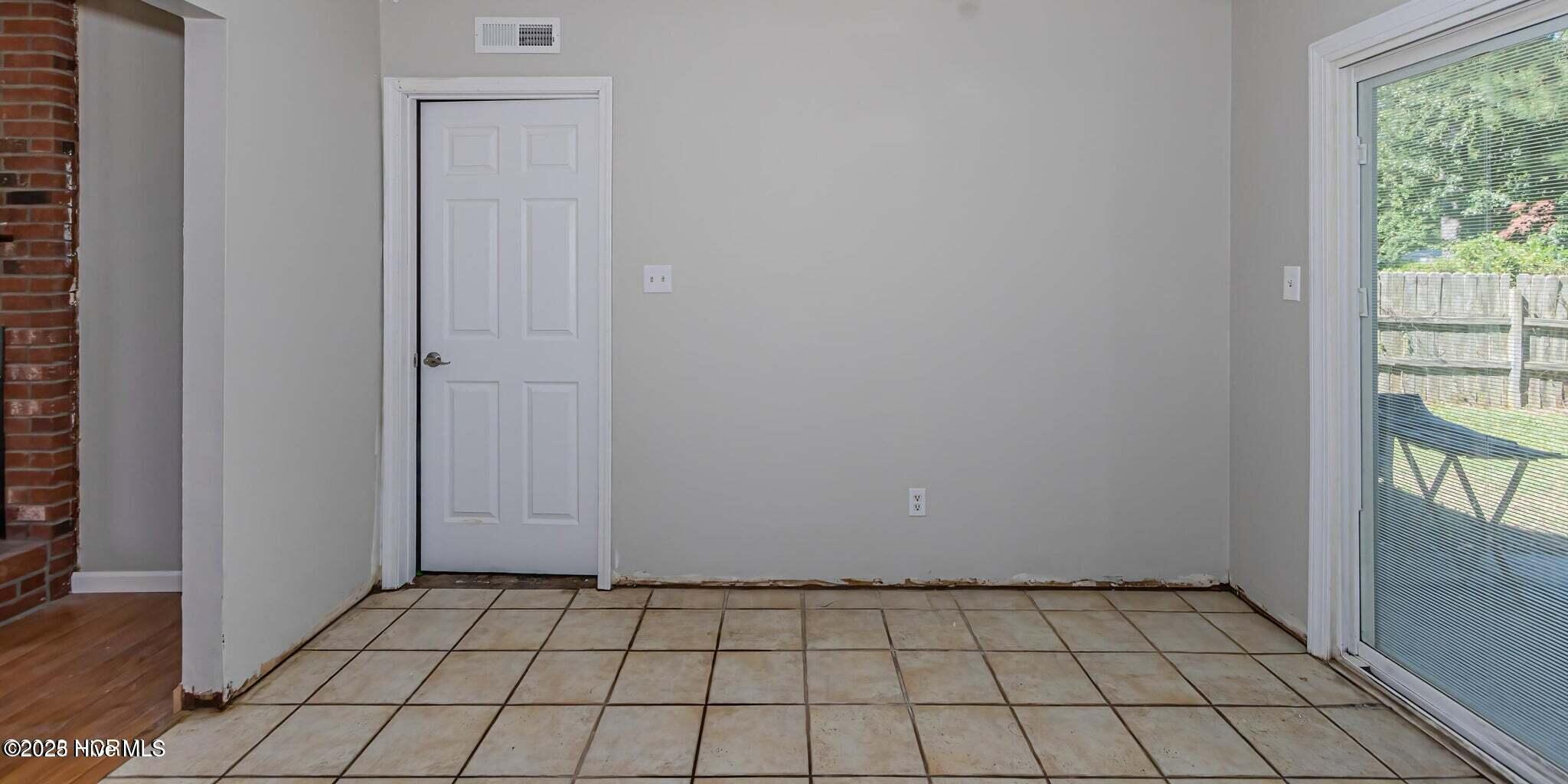 100547417 | Photo 15