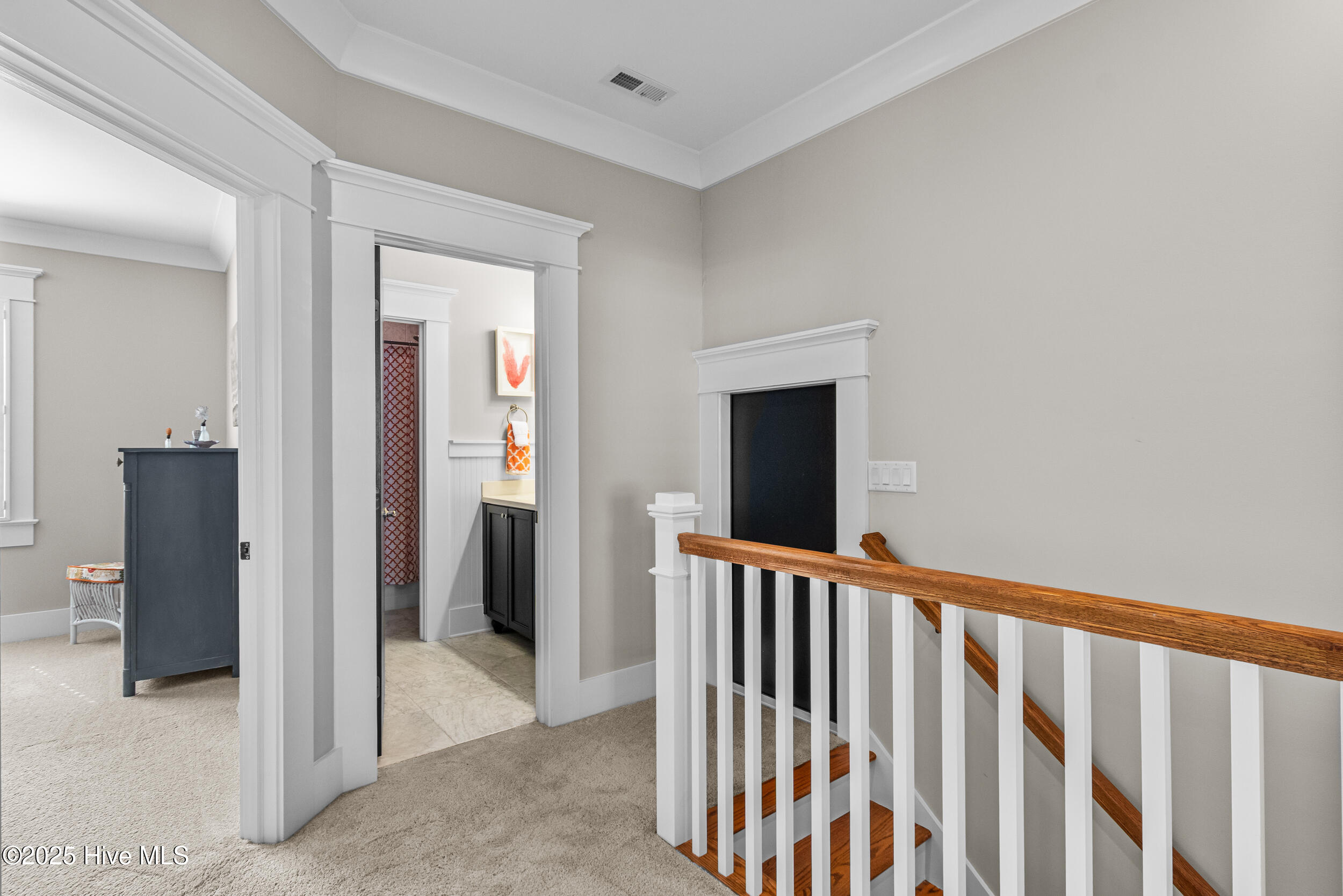 100537766 | Photo 27