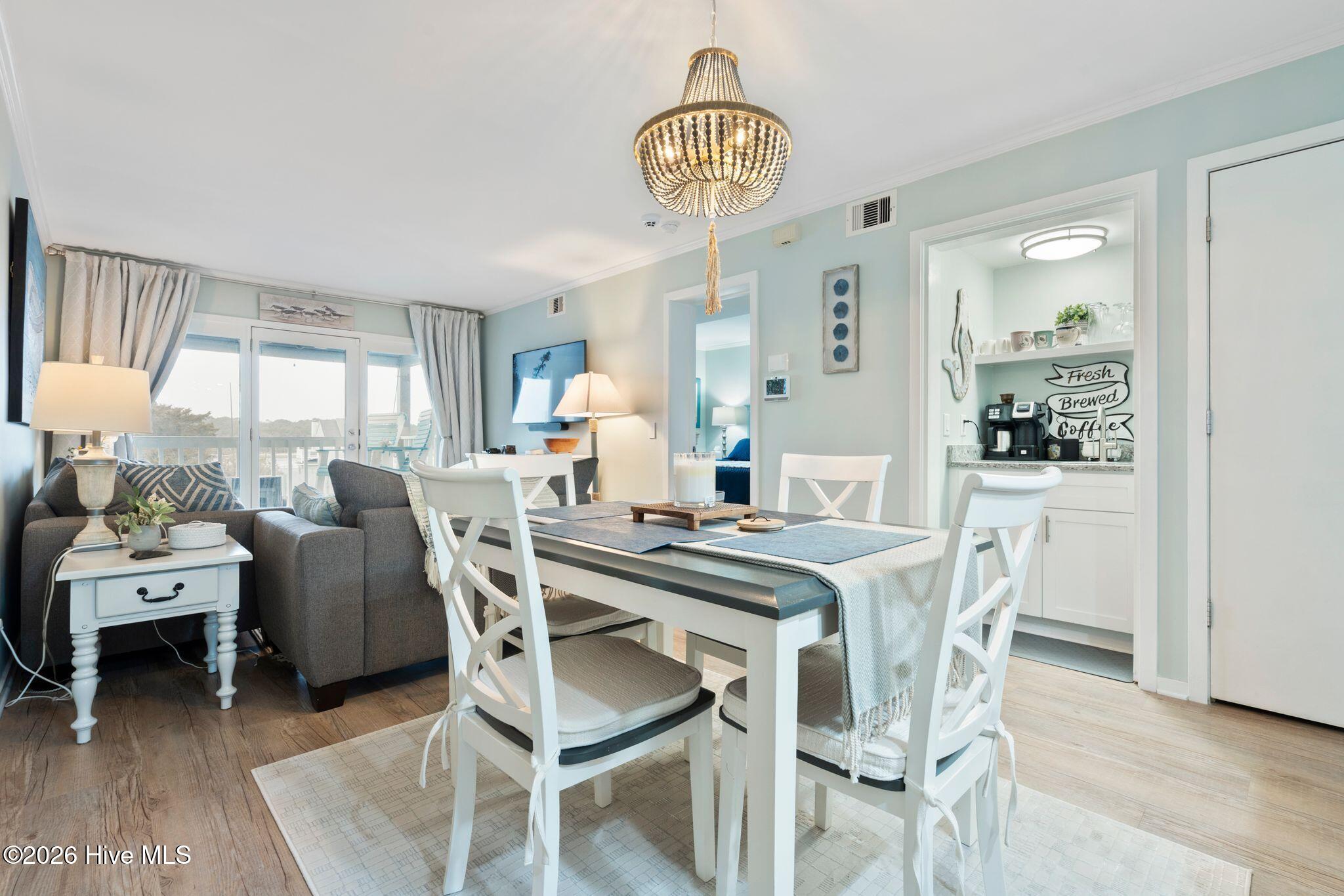 100554597 | Photo 19