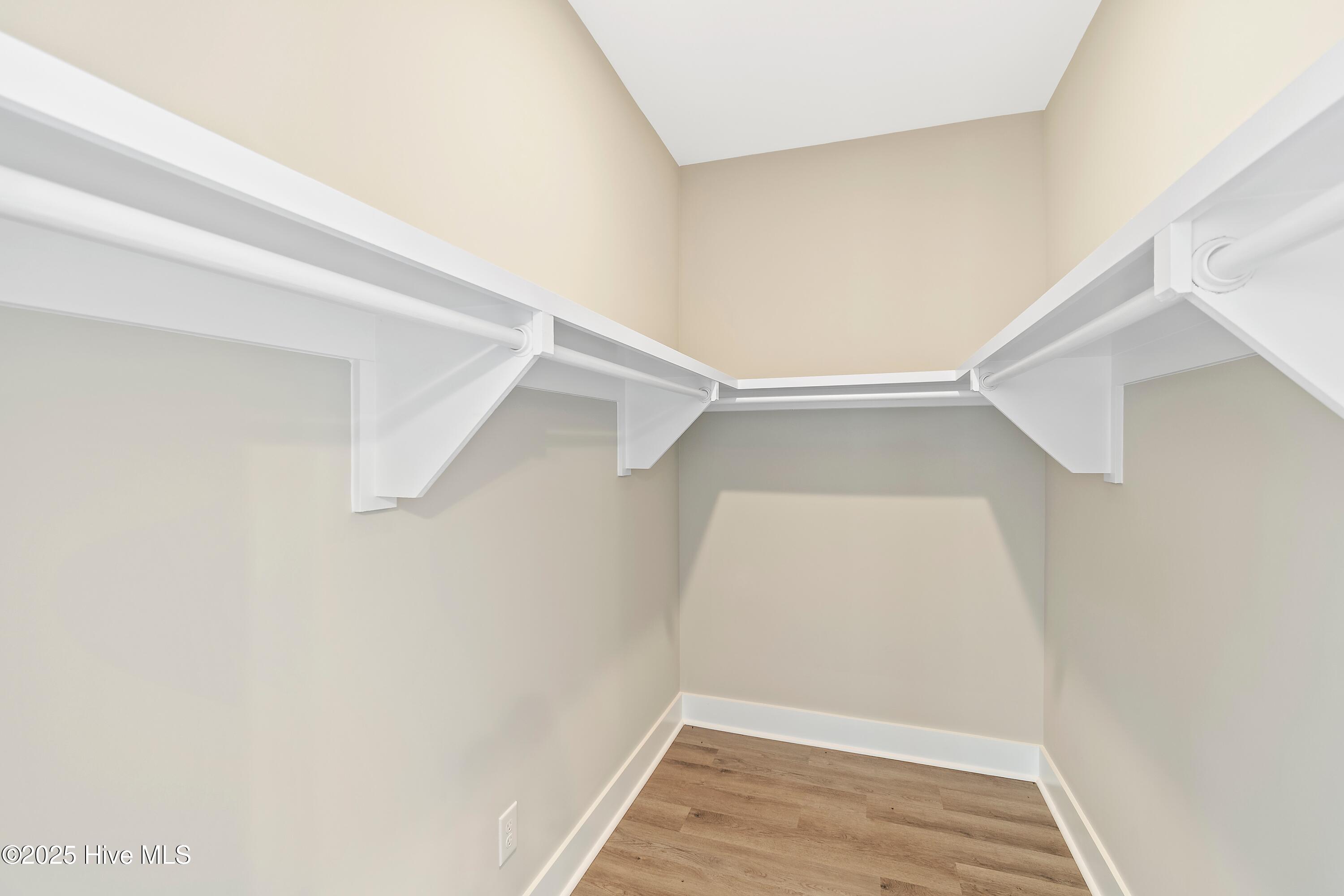 100544478 | Photo 28