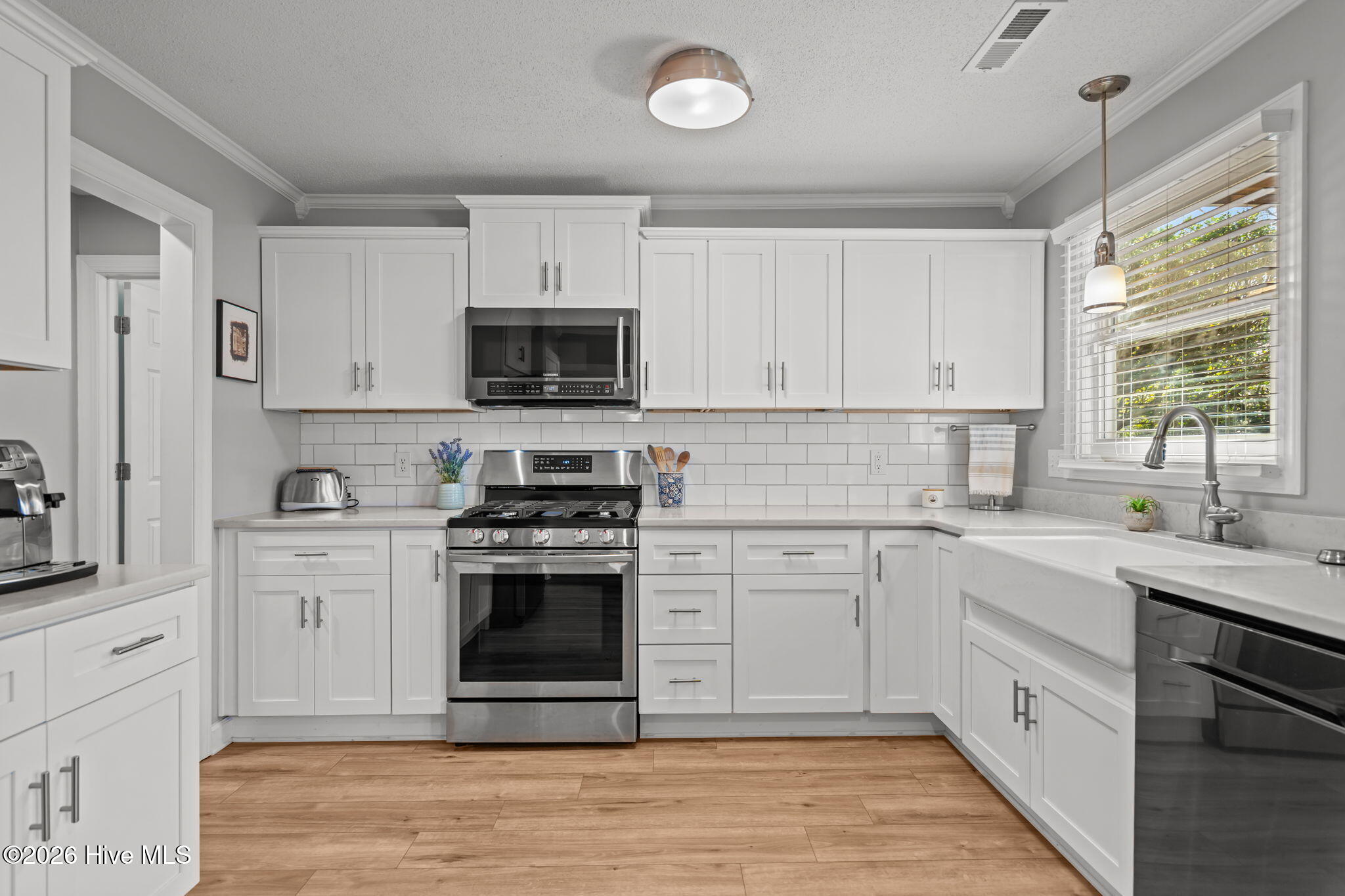 100547043 | Photo 20