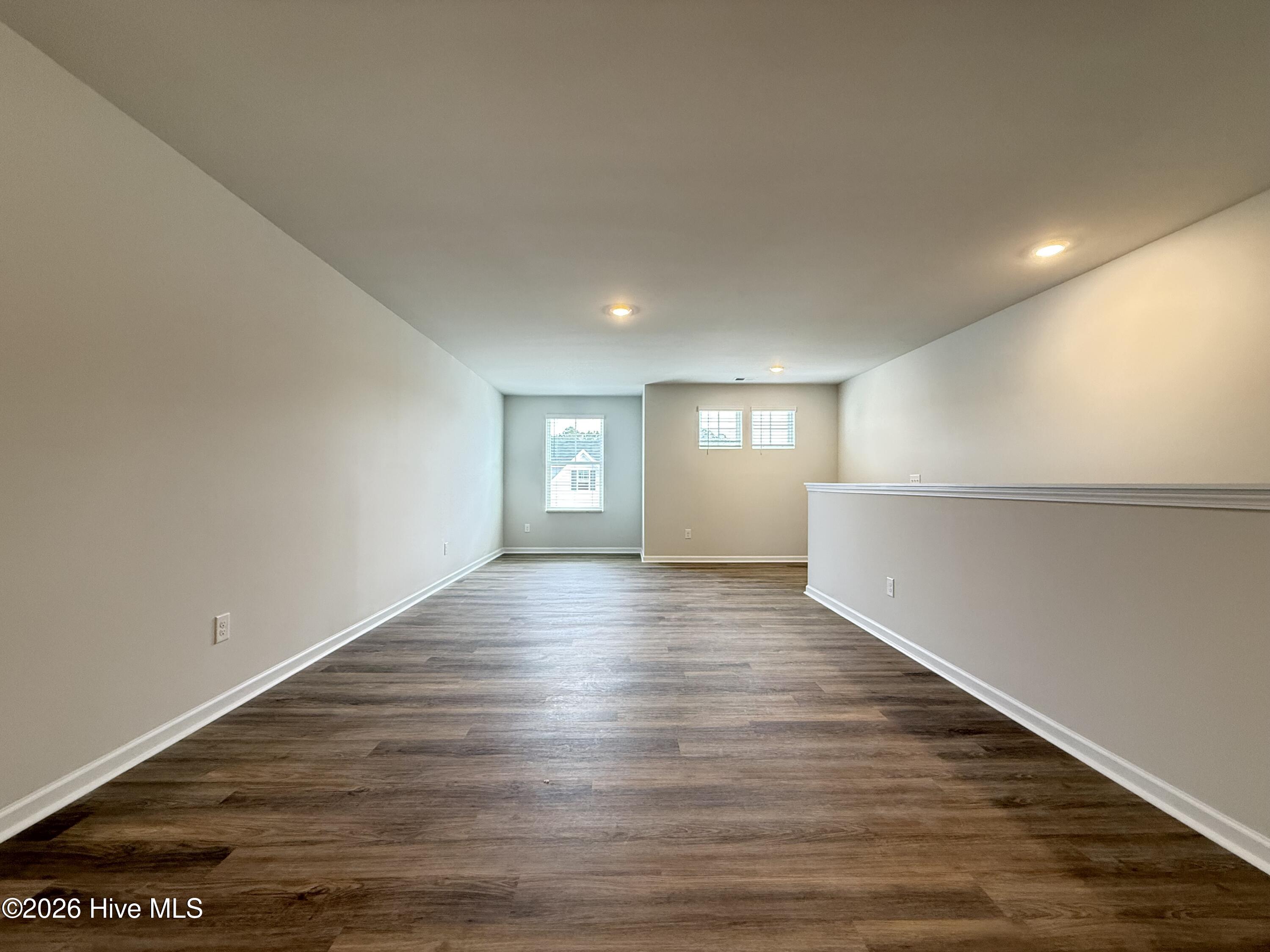 100525025 | Photo 29