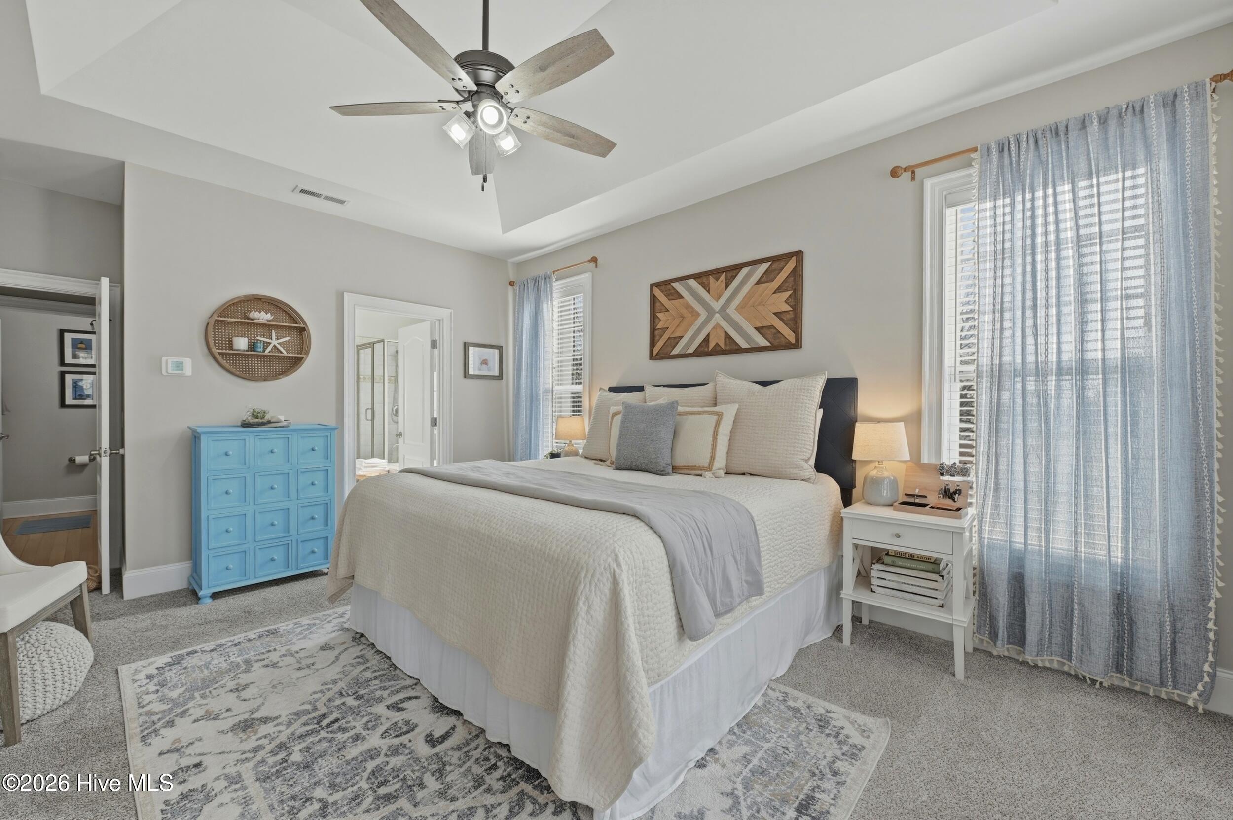 100556453 | Photo 19