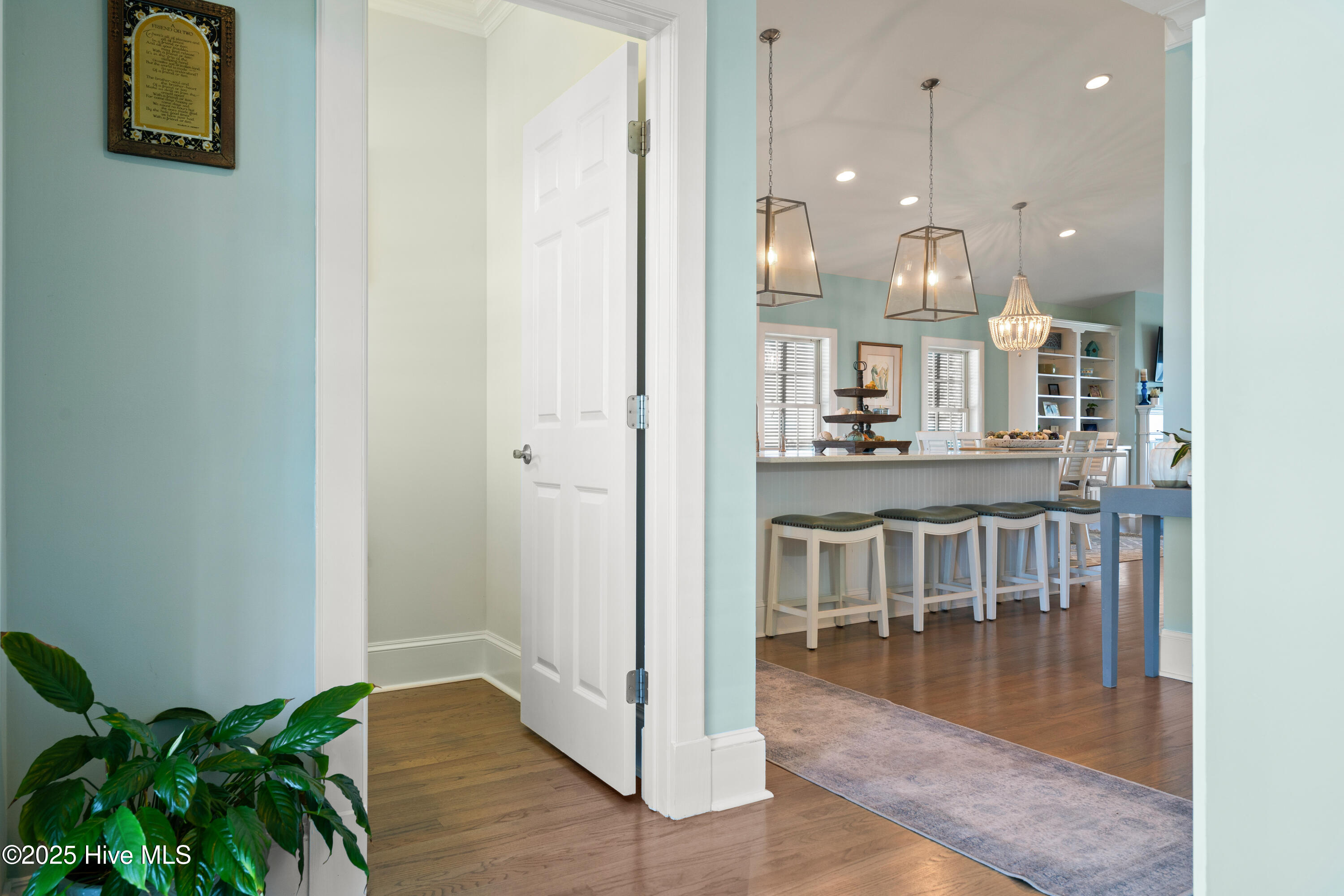 100541249 | Photo 40