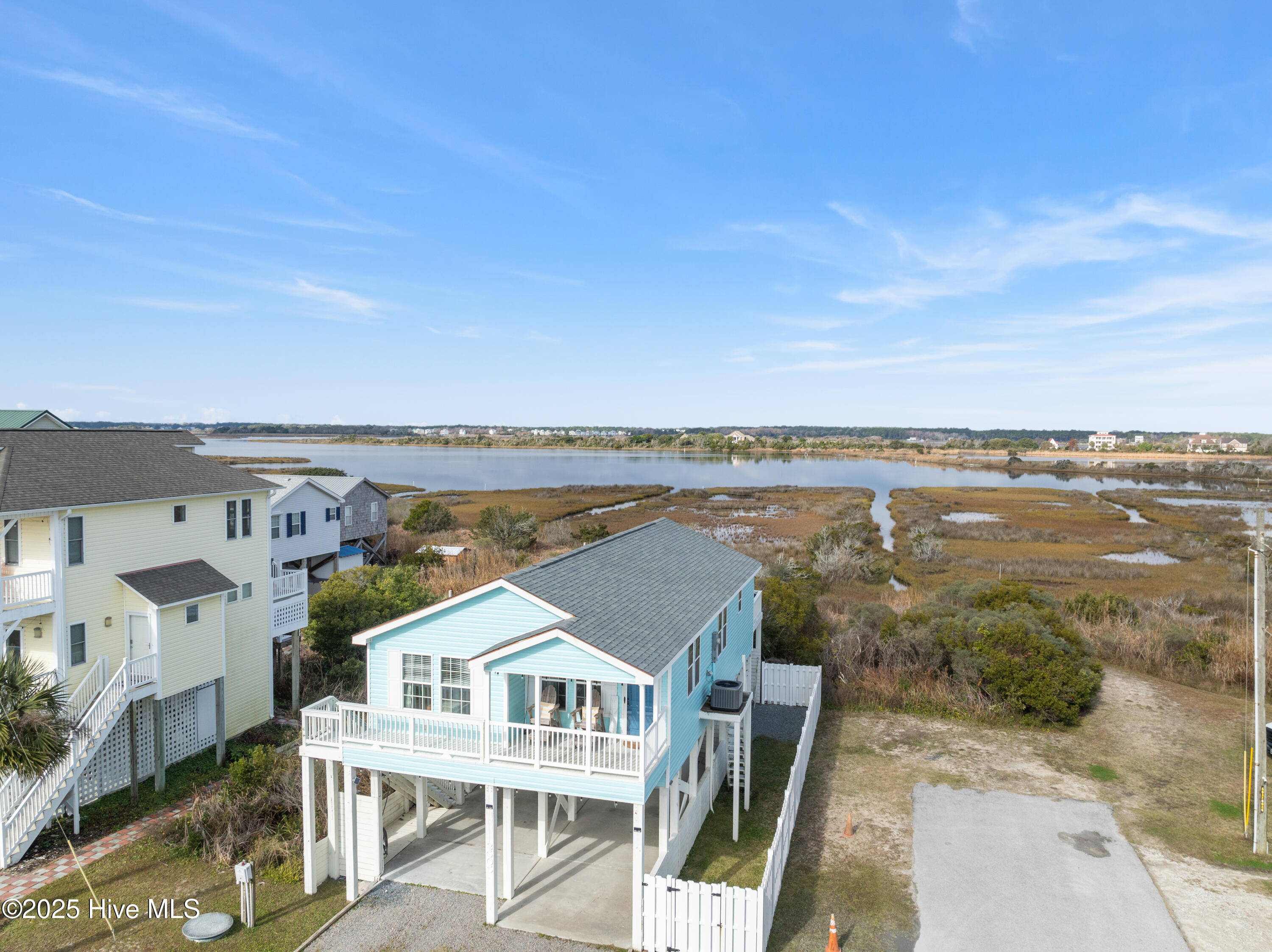 100544143 | Photo 49