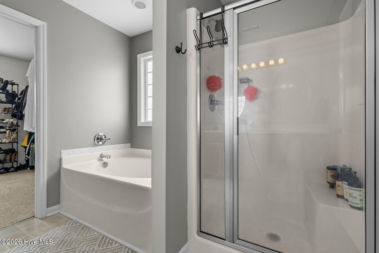 100563152 | Photo 25