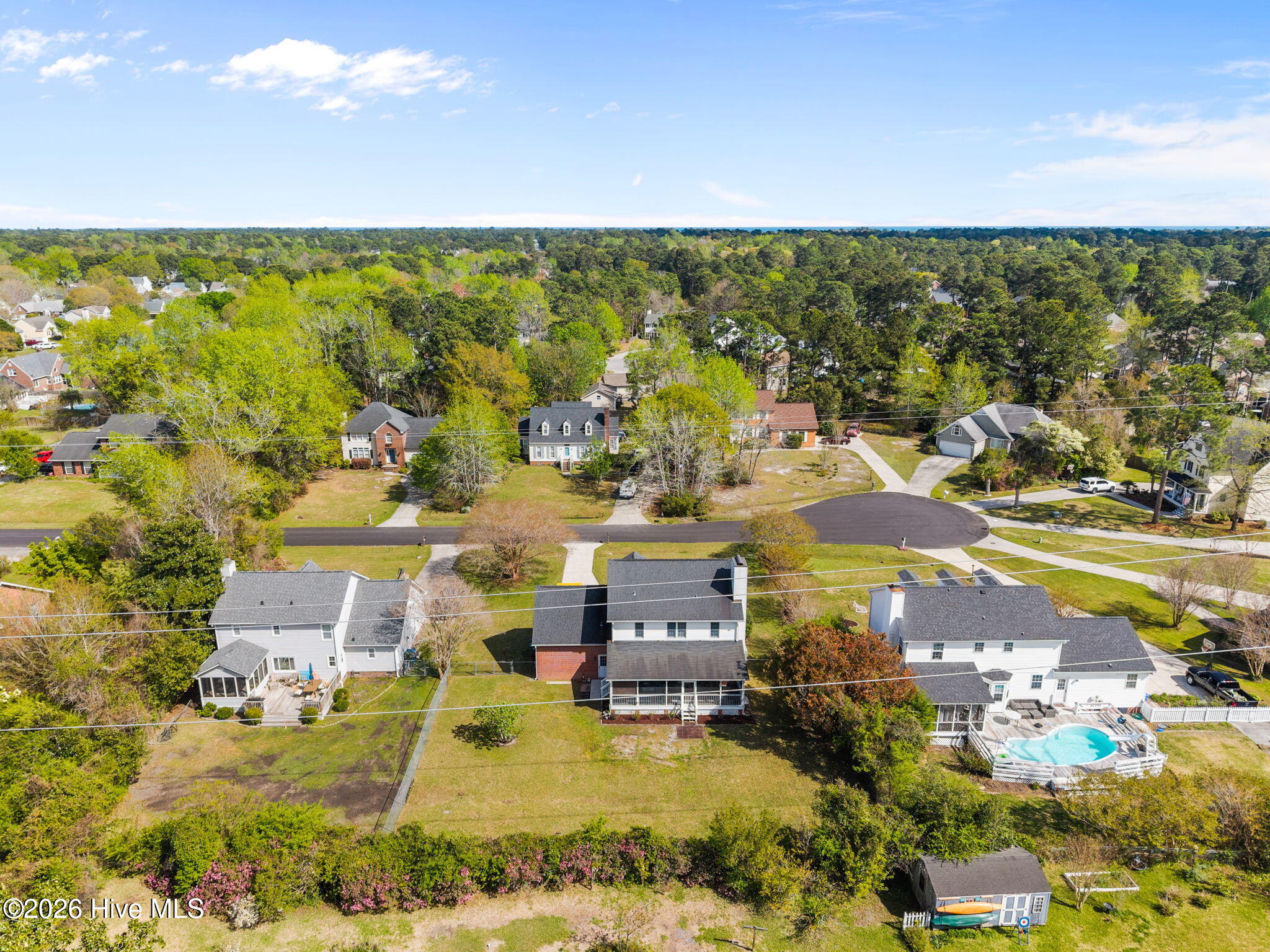 100564345 | Photo 38