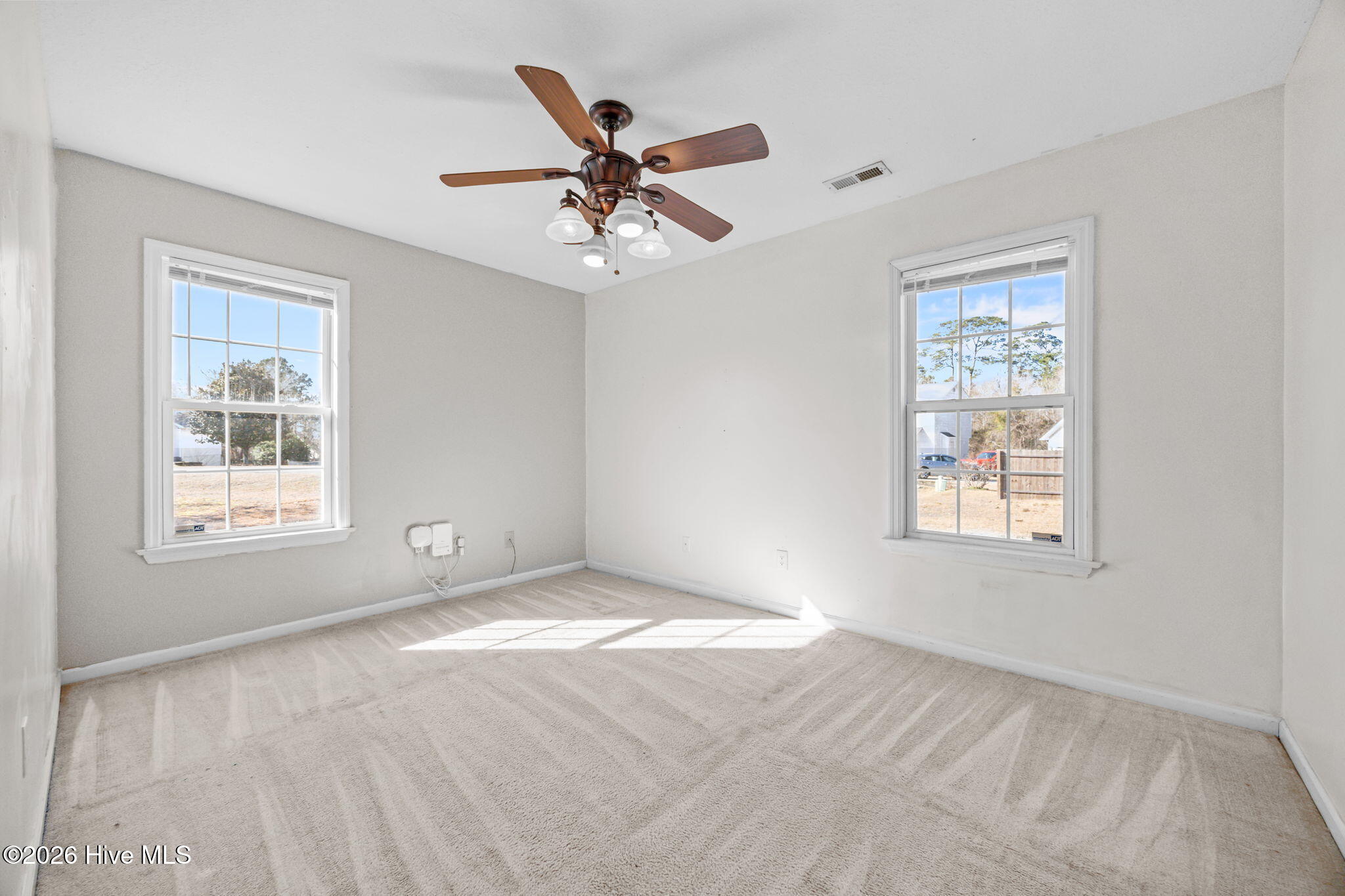 100550152 | Photo 32