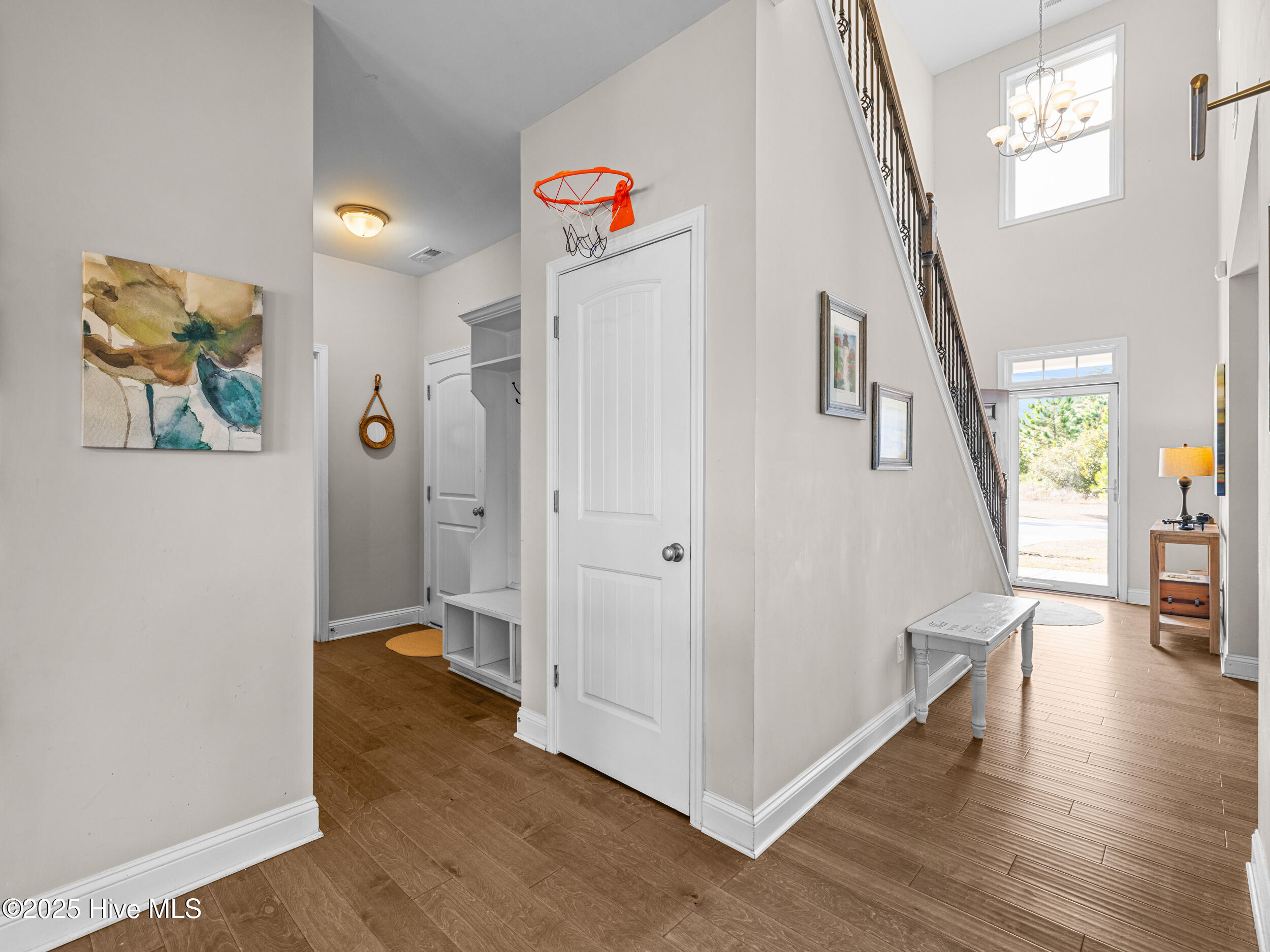 100545070 | Photo 32